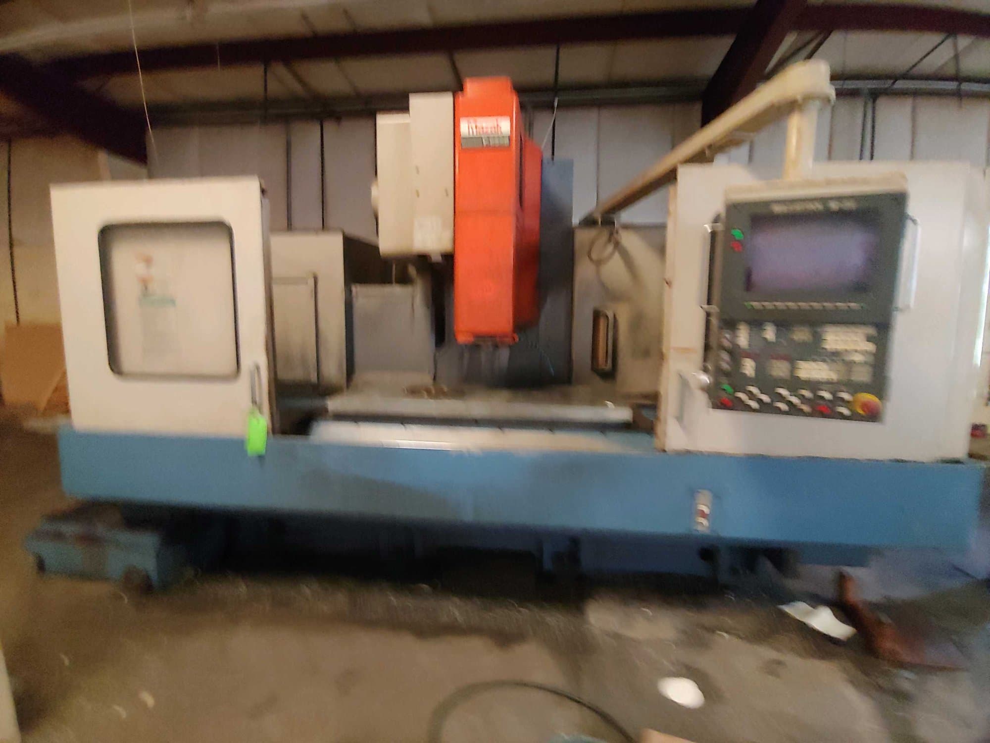 Mazak Mazatech V-655B VMC, 1992 - CAT 50, Mazatrol M-32 Control, Chip Auger - Image 2