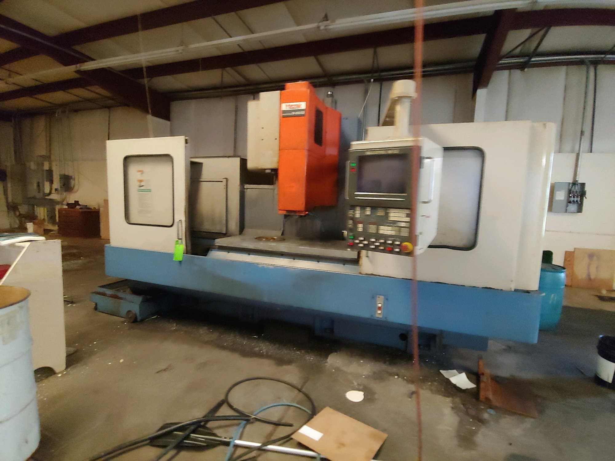 Mazak Mazatech V-655B VMC, 1992 - CAT 50, Mazatrol M-32 Control, Chip Auger - Image 4
