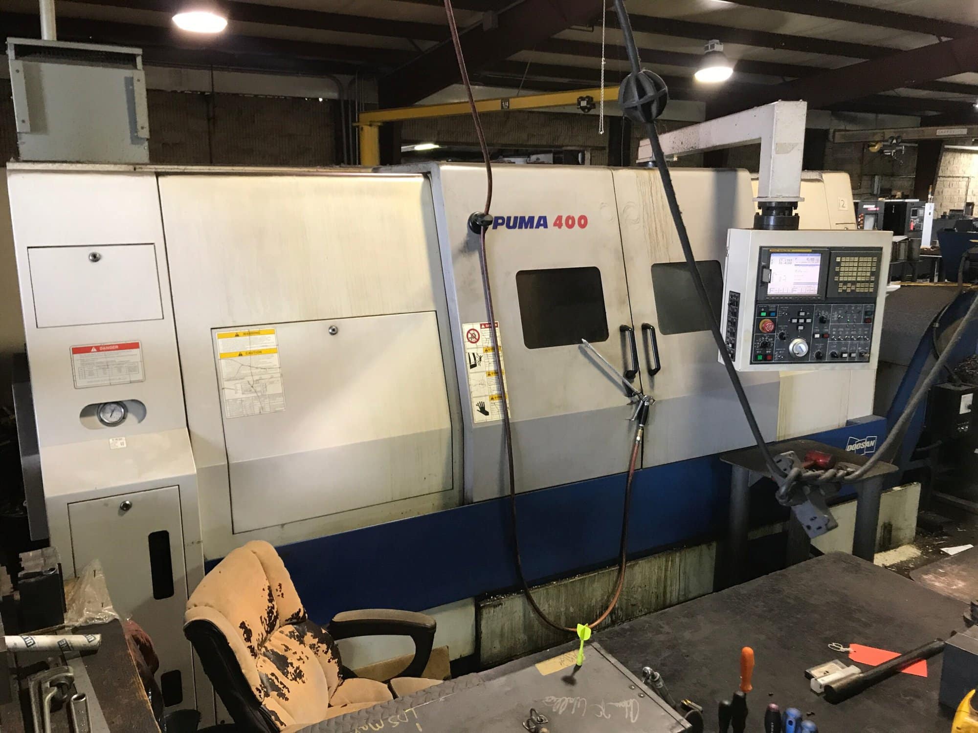 Doosan Puma 400C CNC Lathe, 2007 - Tailstock, Chip Conveyor - Image 5