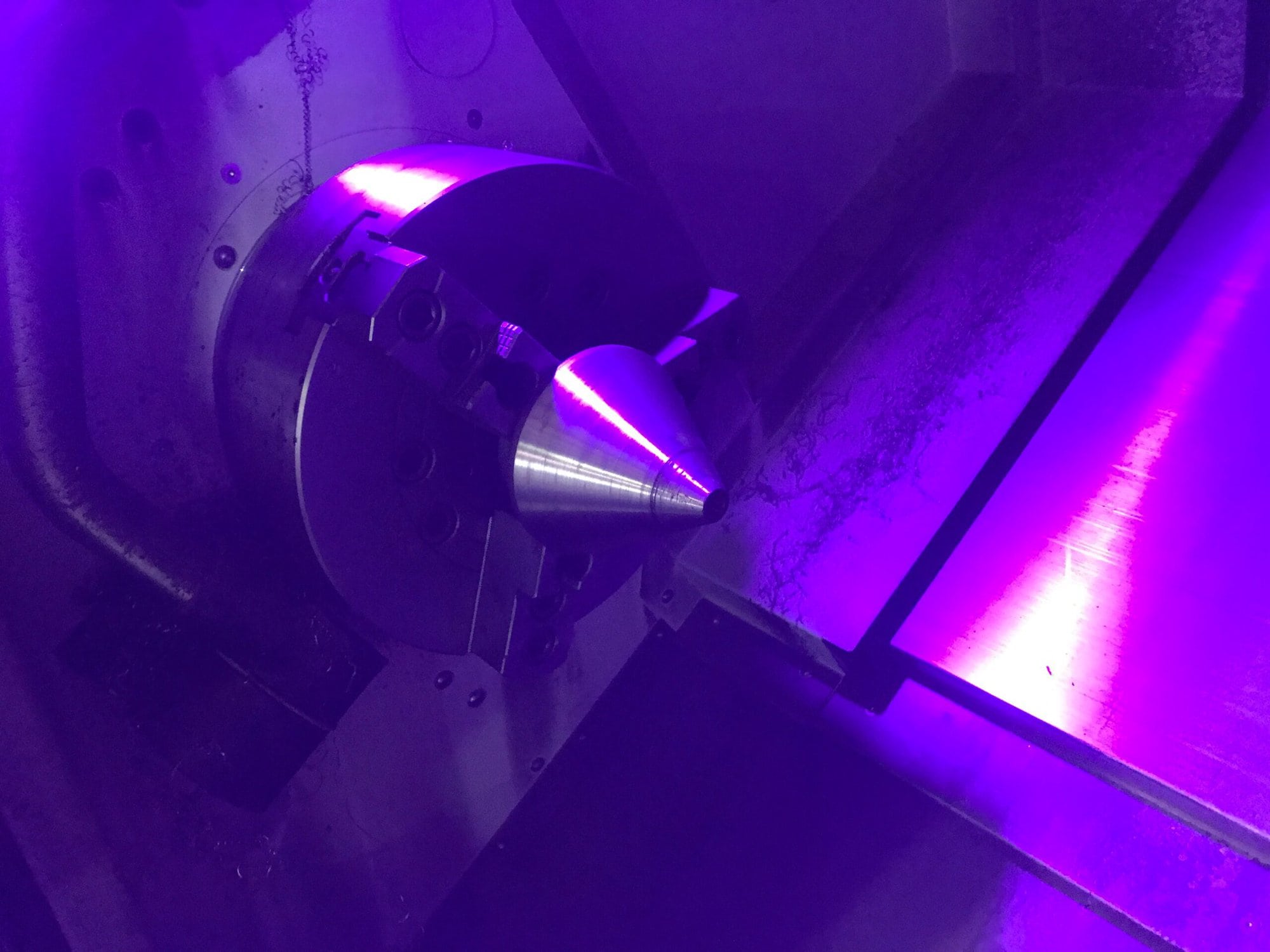 Doosan Puma 2600 CNC Lathe, 2013 - Tailstock, Chip Conveyor - Image 9