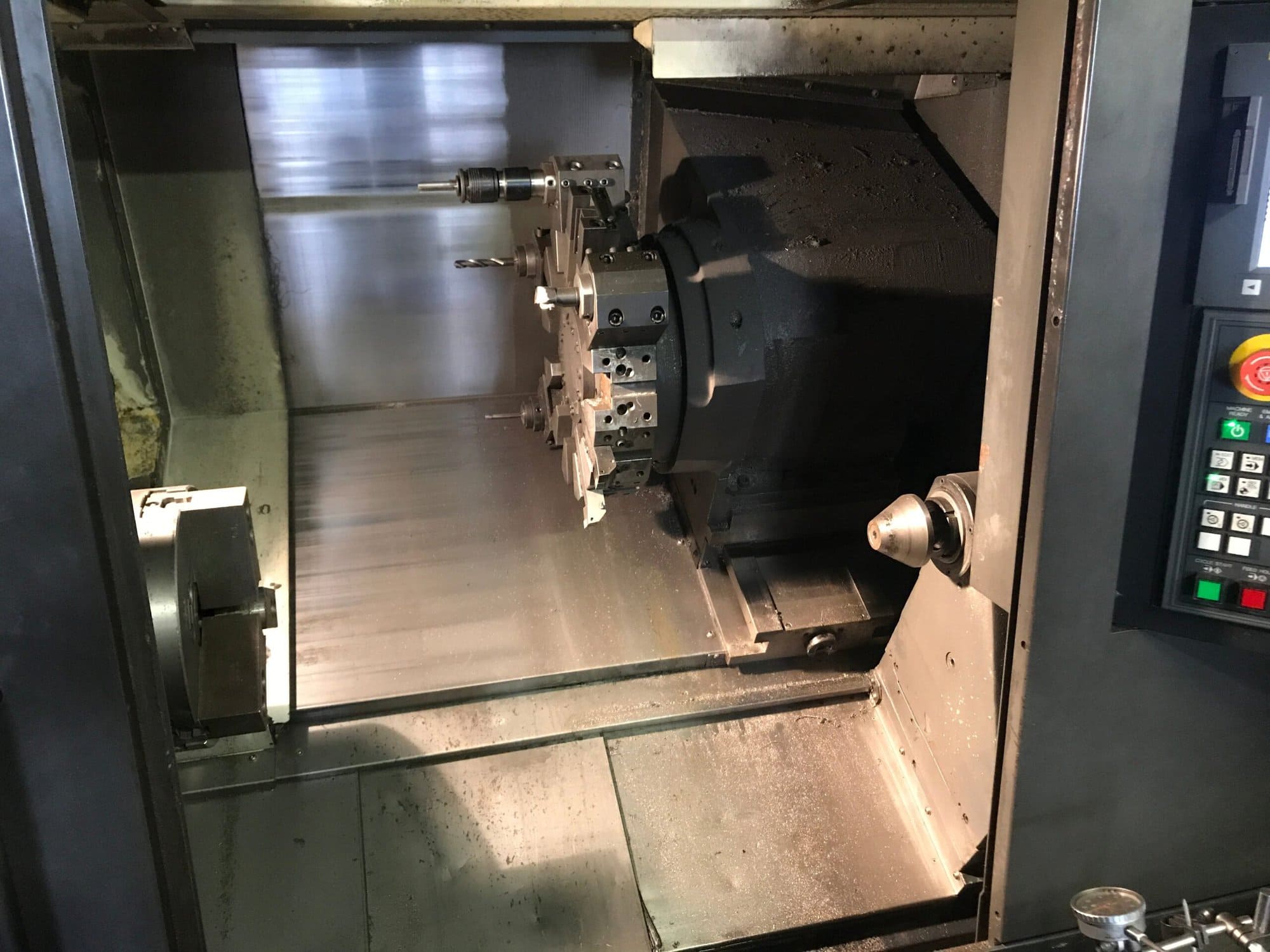 Doosan Puma 2600 CNC Lathe, 2011 - Tailstock, 12" Chuck - Image 11