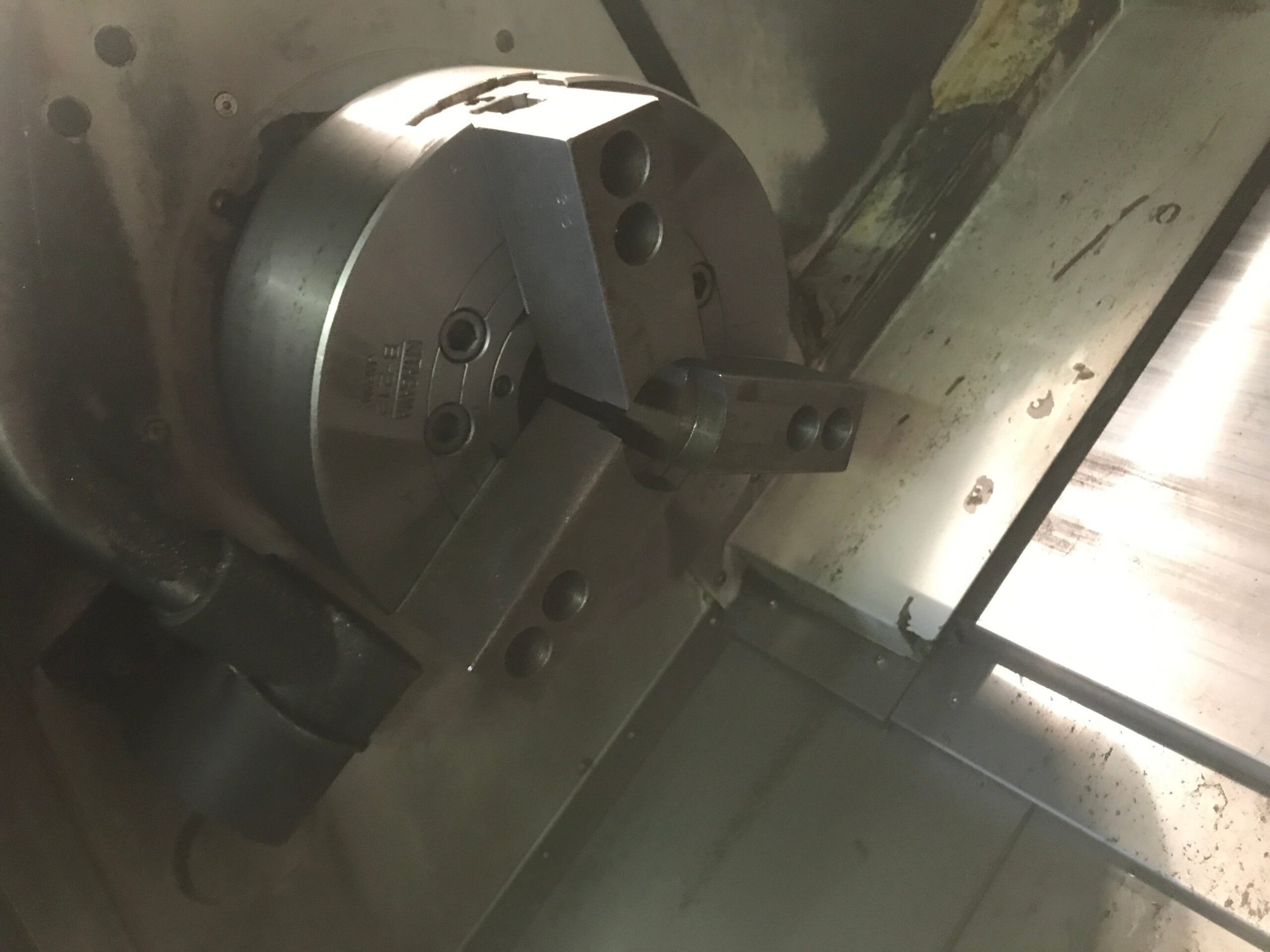 Doosan Puma 2600 CNC Lathe, 2011 - Tailstock, 12" Chuck - Image 7