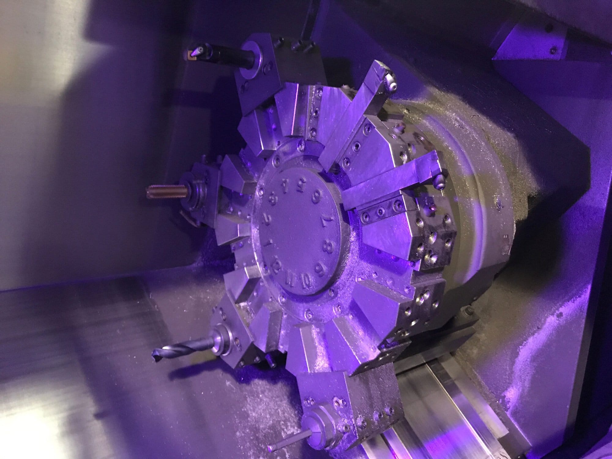 Doosan Puma 2600 CNC Lathe, 2013 - Chip Conveyor, Tool Setter - Image 9