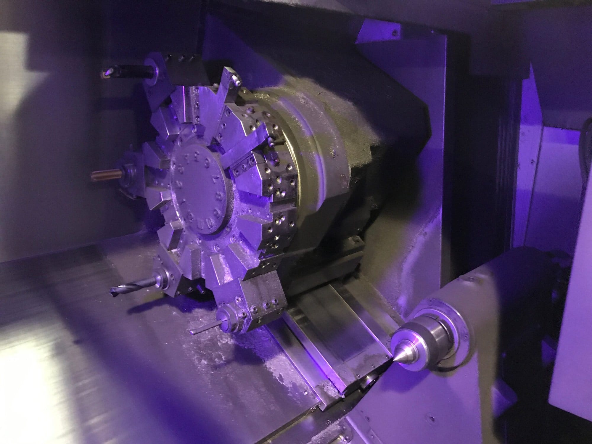 Doosan Puma 2600 CNC Lathe, 2013 - Chip Conveyor, Tool Setter - Image 8