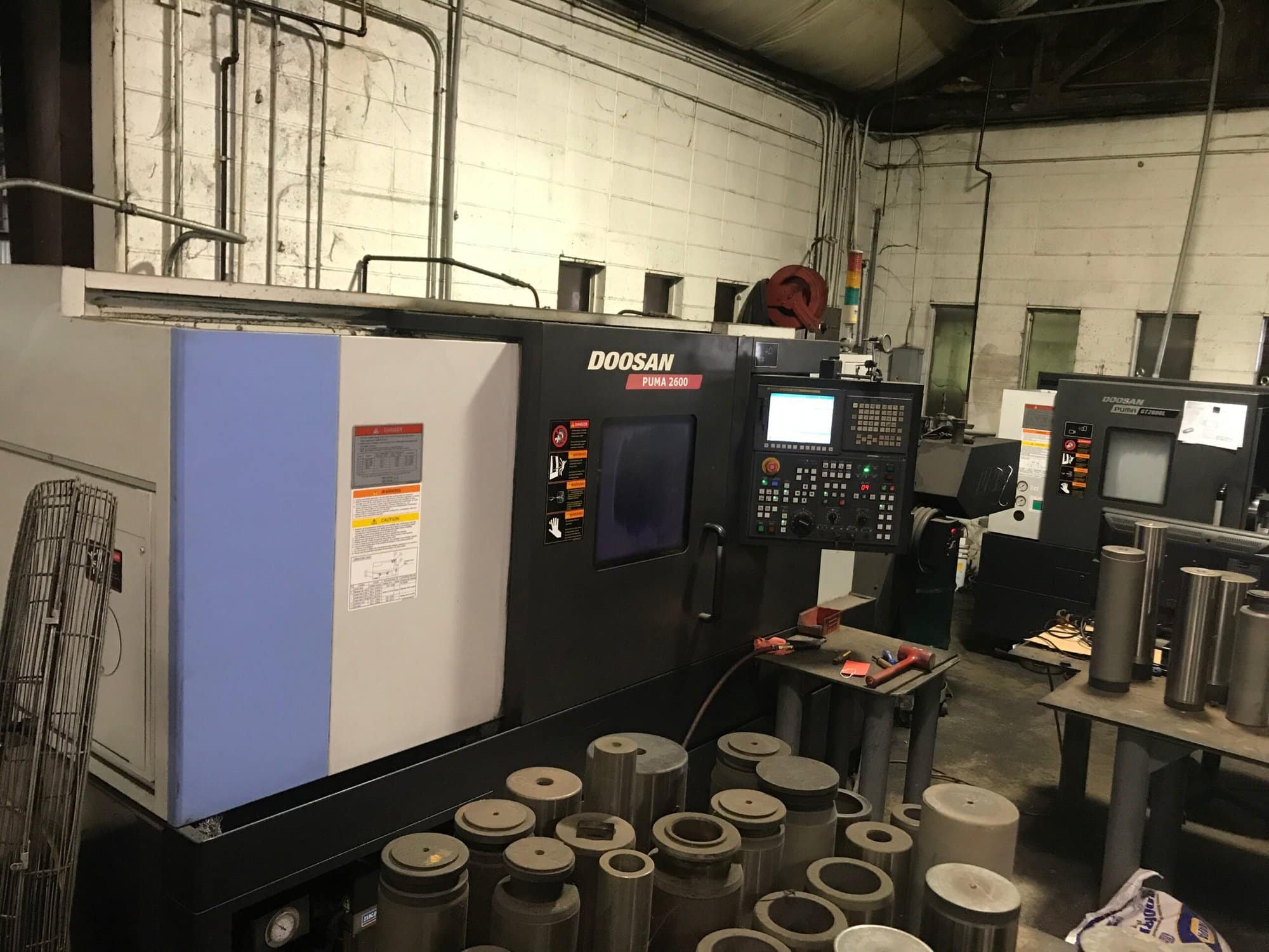 Doosan Puma 2600 CNC Lathe, 2013 - Chip Conveyor, Tool Setter