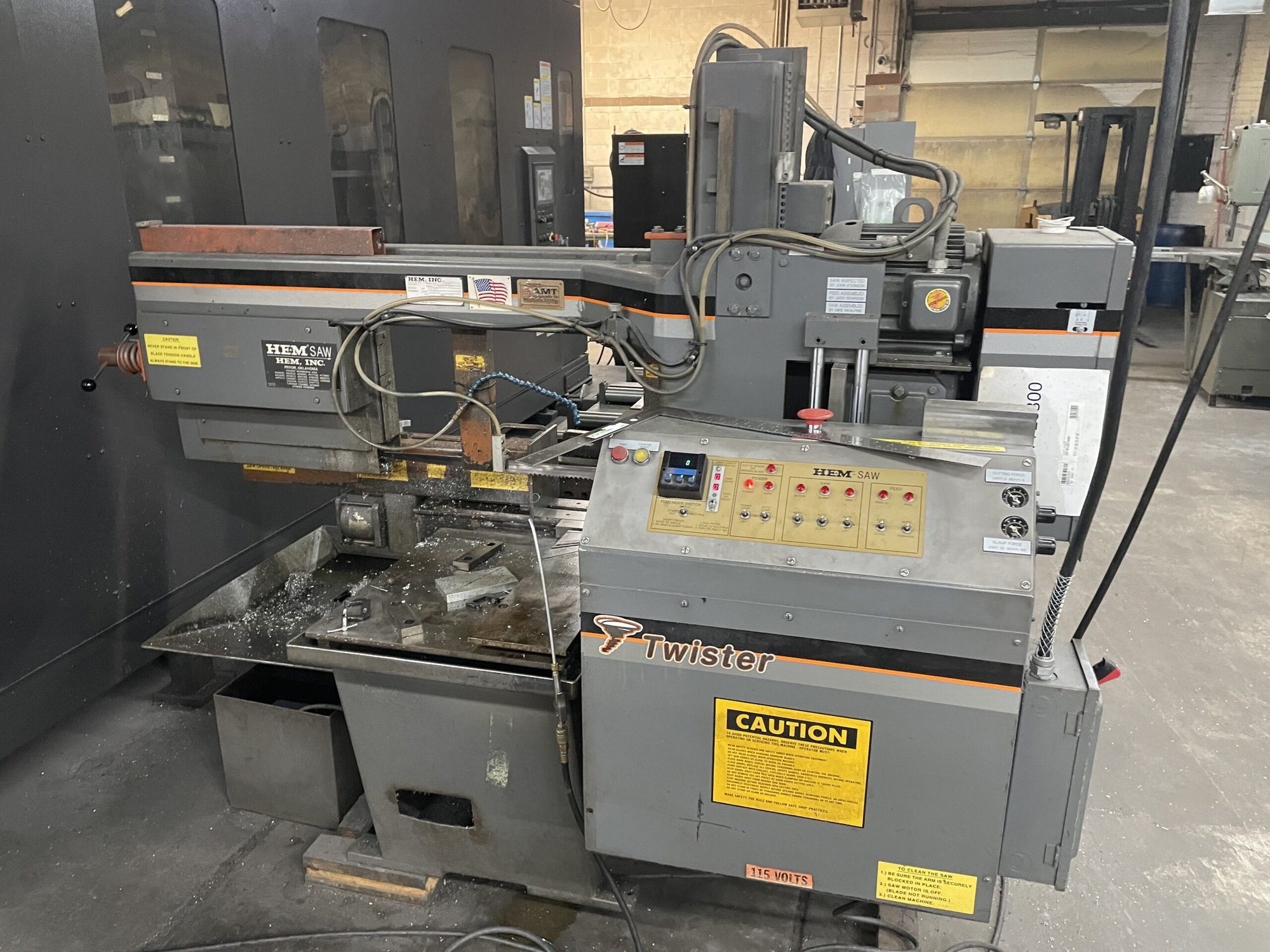 14" X 20" Hem Twister Auto Horizontal Mitering Band Saw - Auto Infeed Table - Image 4