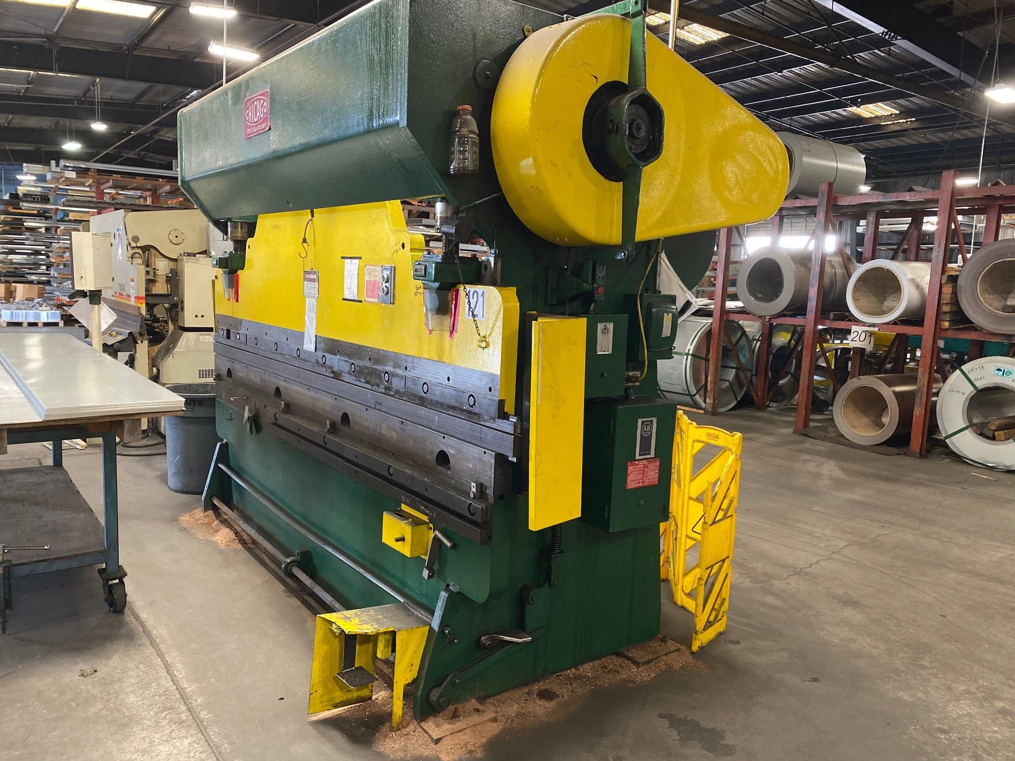 90 Ton X 10' Chicago 810L Press Brake, 1968 - Great Condition, Under Power