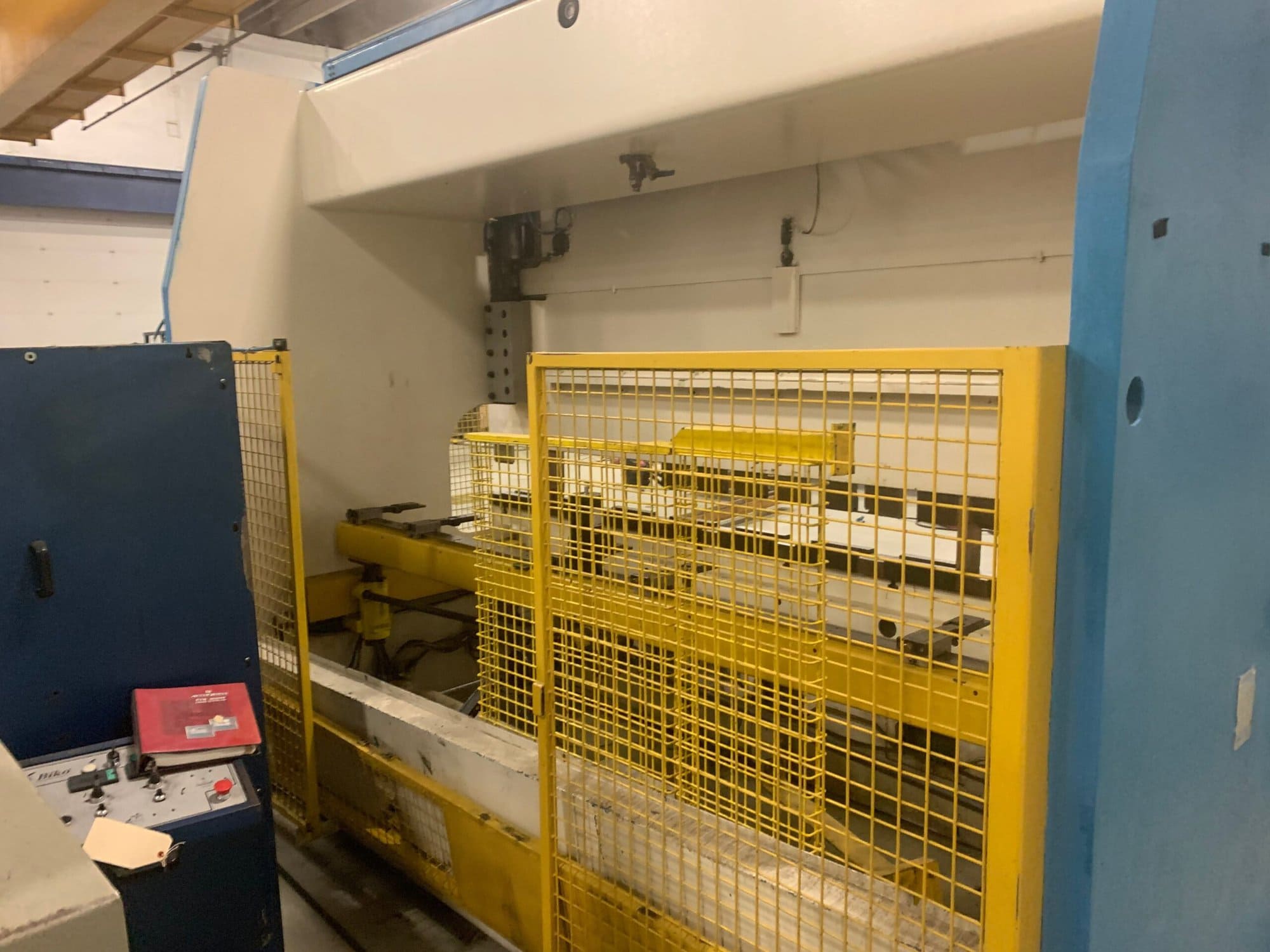 200 Ton x 13' Gasparini PSG-200-4000 CNC Press Brake, 2000 - 3 Axis Backgauge, American Tooling, Delem DA 65 - Image 3