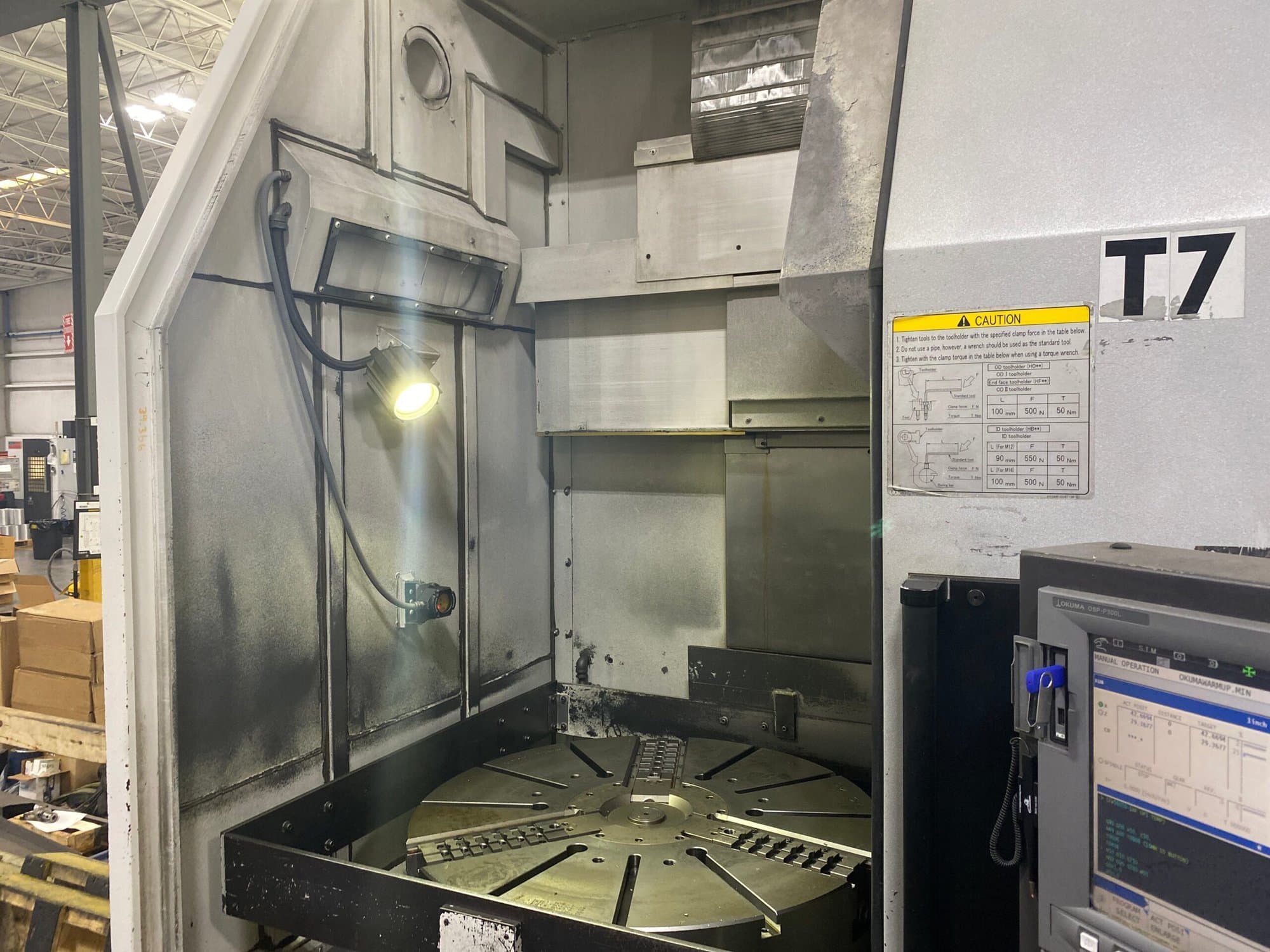 Okuma V100R VTL, 2014 - Chip Conveyor, Mist Collector - Image 4