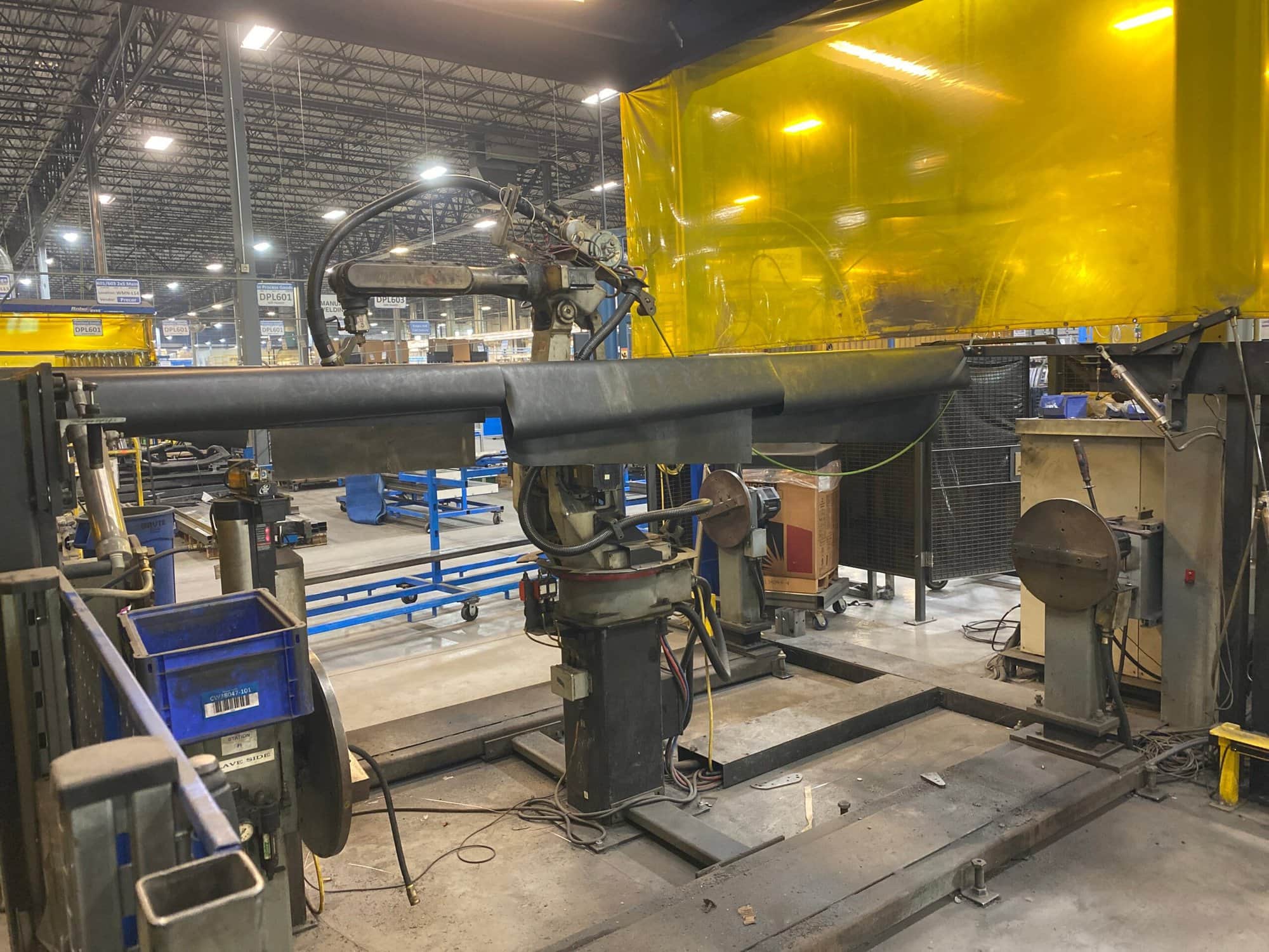 Yaskawa Motoman MRC TYPE ERCR-SK16-MA00 Welding Robot, 1998 - Dual Tables, Sensarc UC350 Welder (2) - Image 8