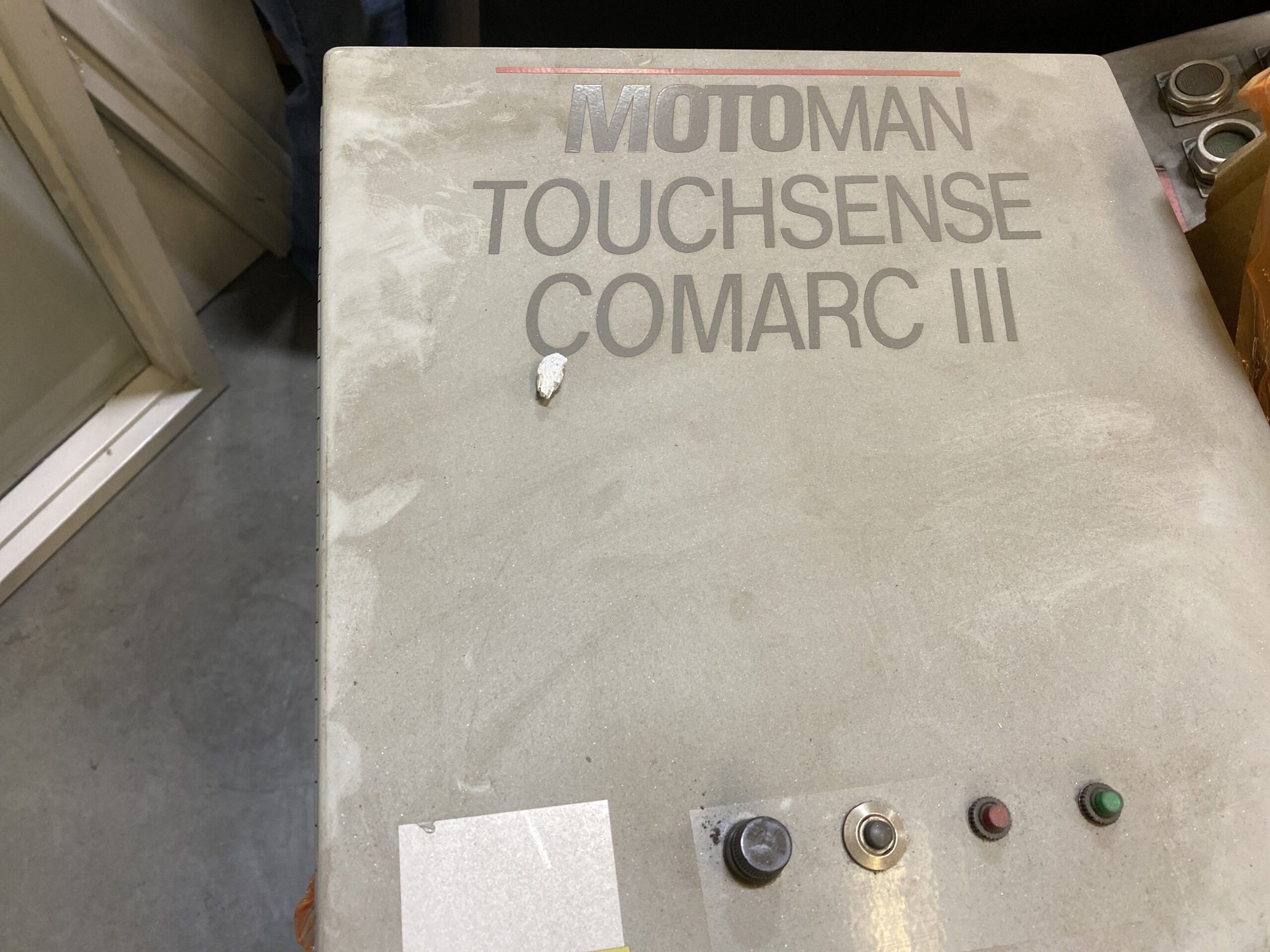 Yaskawa Motoman XRC ERCR-UP20-2B00 Robotic Welding Cell, 2000 - Image 5