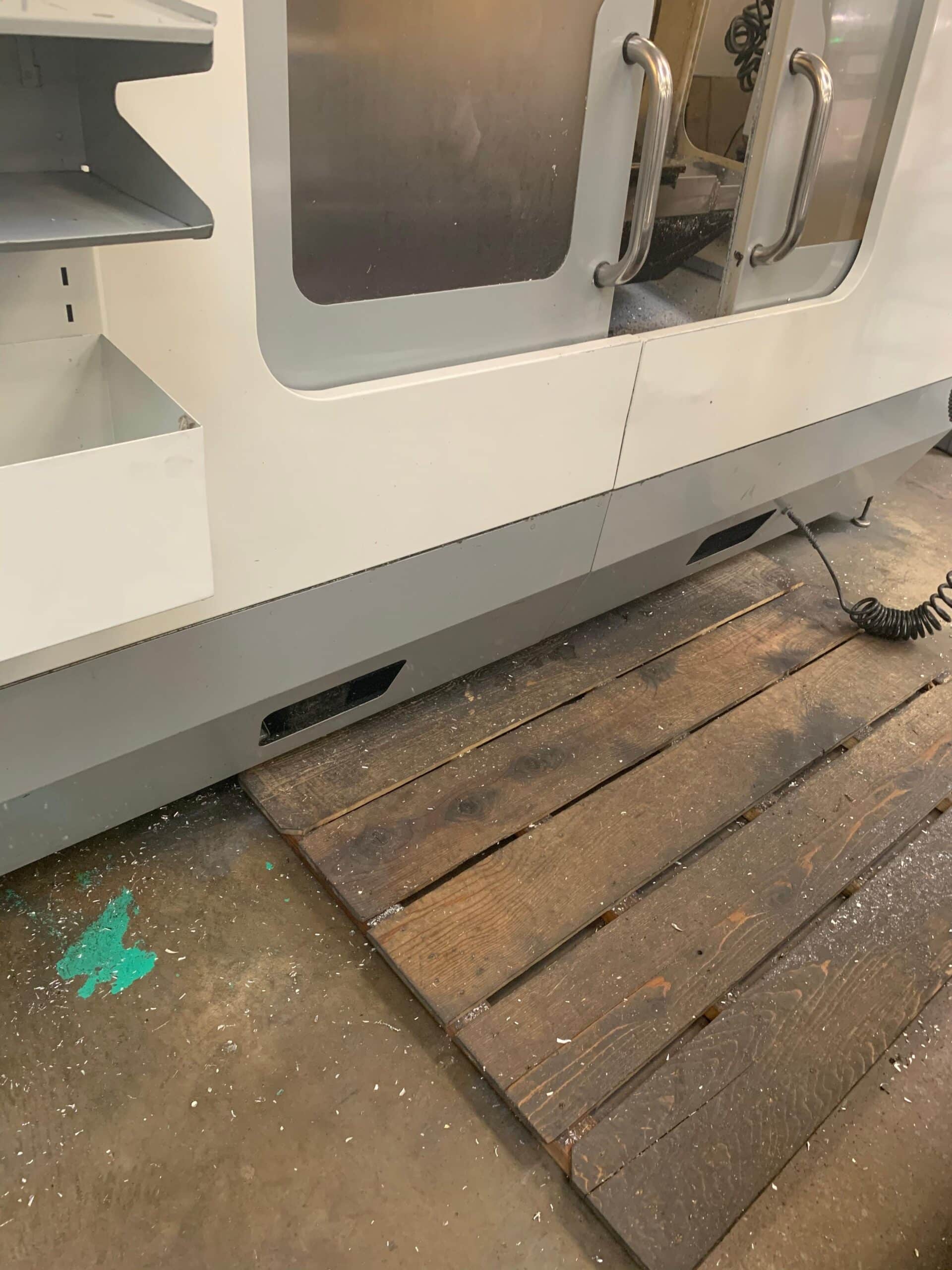 Haas VF-3SS VMC, 2007 - SMTC, 4th Axis Drive/Wiring, Under Power, Video - Image 20