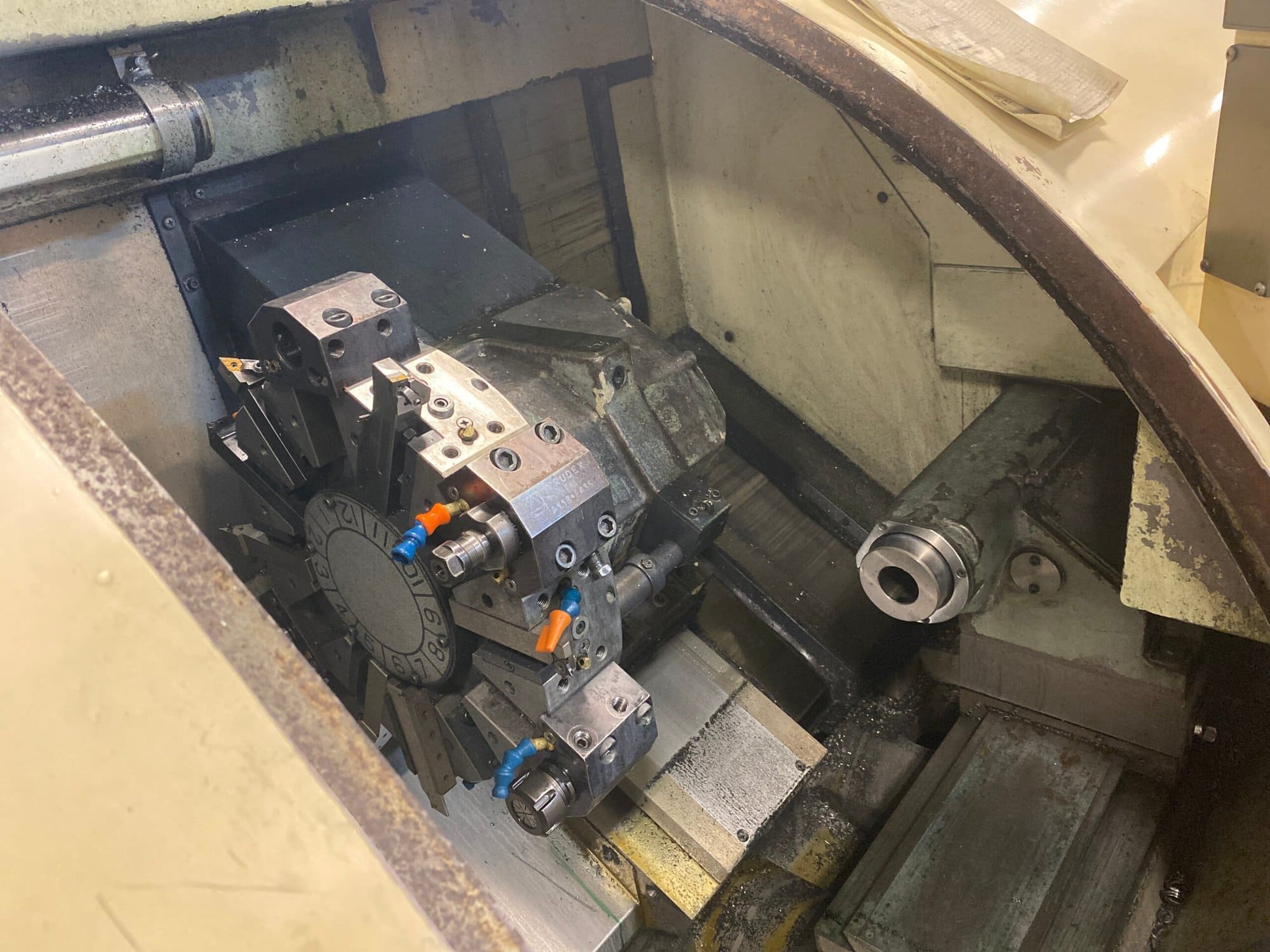 Okuma Crown 762E CNC Lathe, 1997 - w/OSP700L Control, 8" Chuck, Tool Holders - Image 5