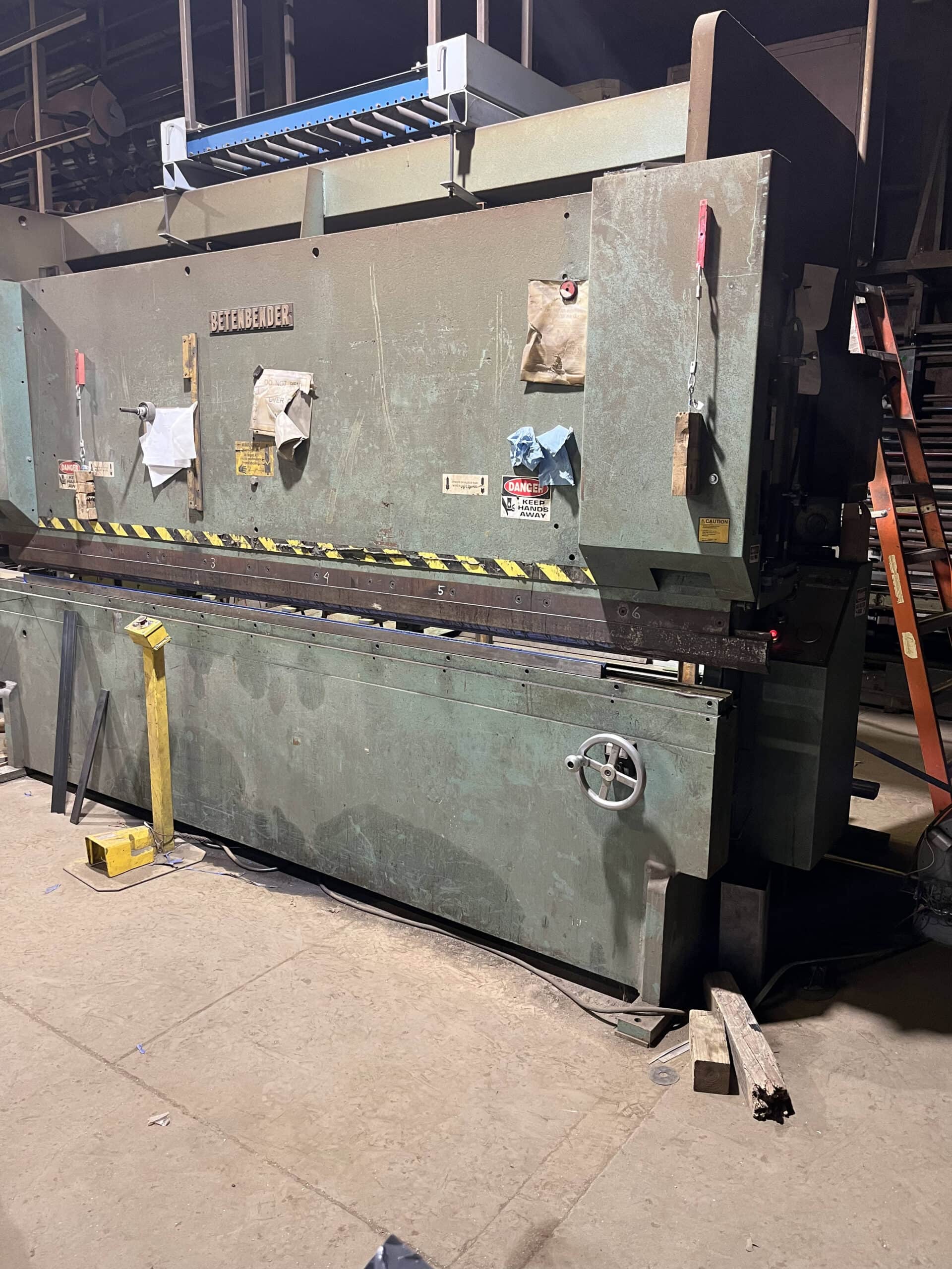 200 Ton X 12' BetenBender 12-200 Press Brake - Manual Backguage