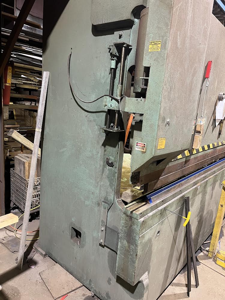200 Ton X 12' BetenBender 12-200 Press Brake - Manual Backguage - Image 3