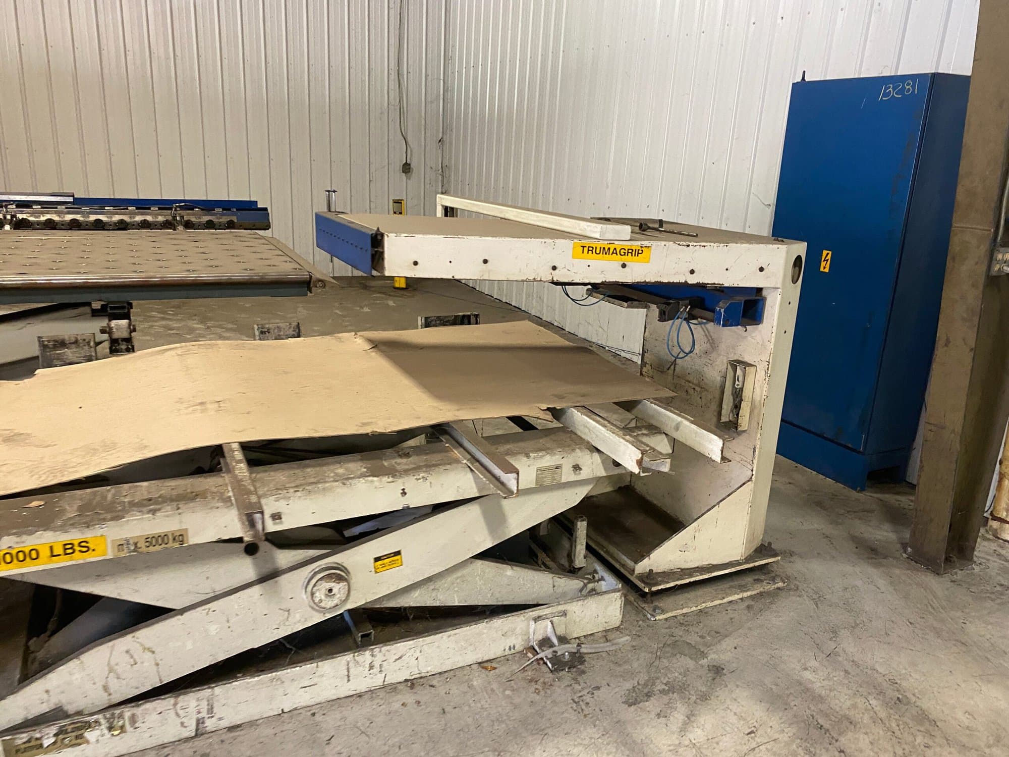25 Ton Trumpf Trumatic 500 CNC Turret Punch, 1998 - 4' x 8' Table - Image 3