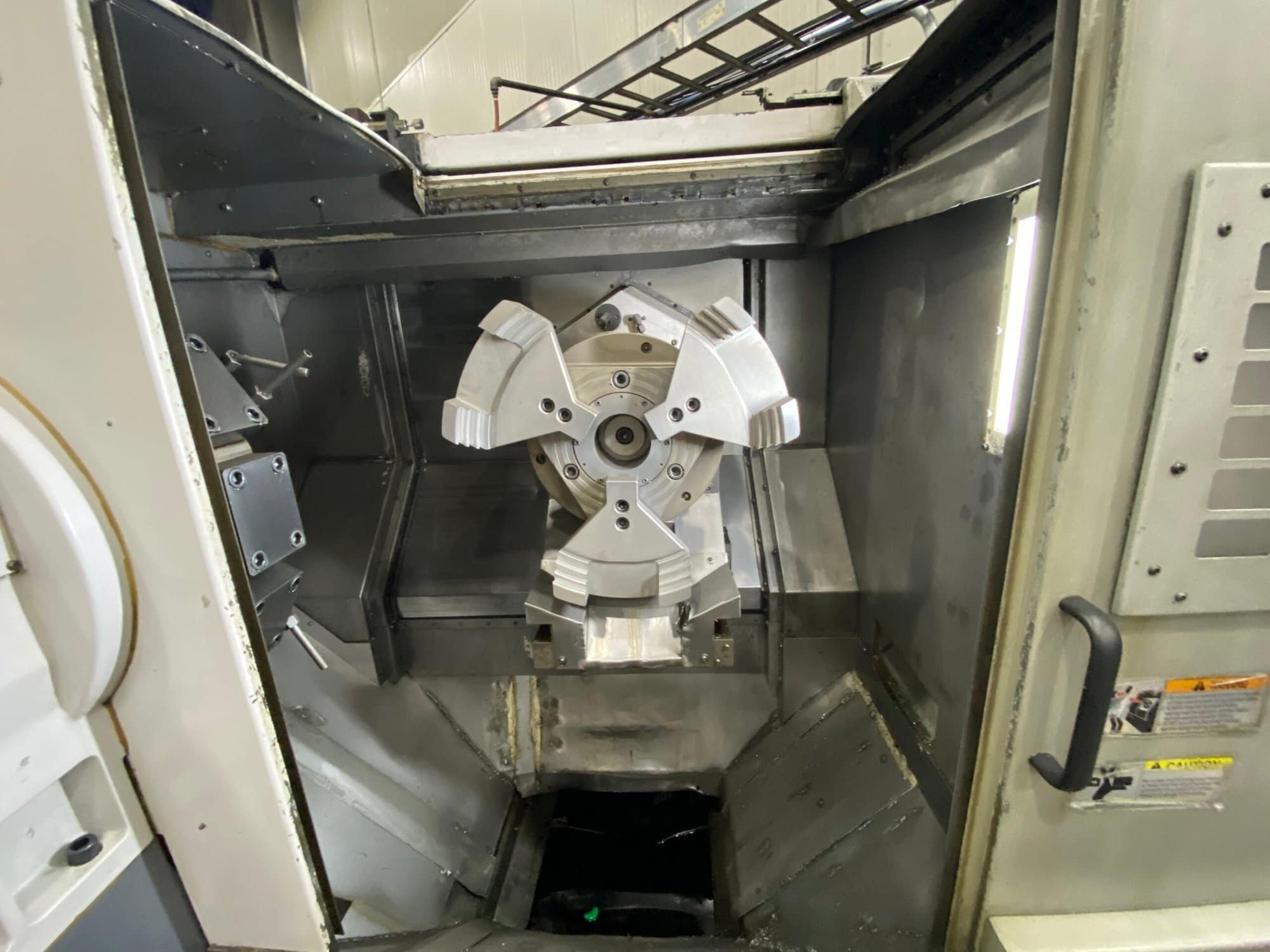 Okuma LAW-FII(L) CNC Wheel Lathe, 2011 - Video, Under Power - Image 3