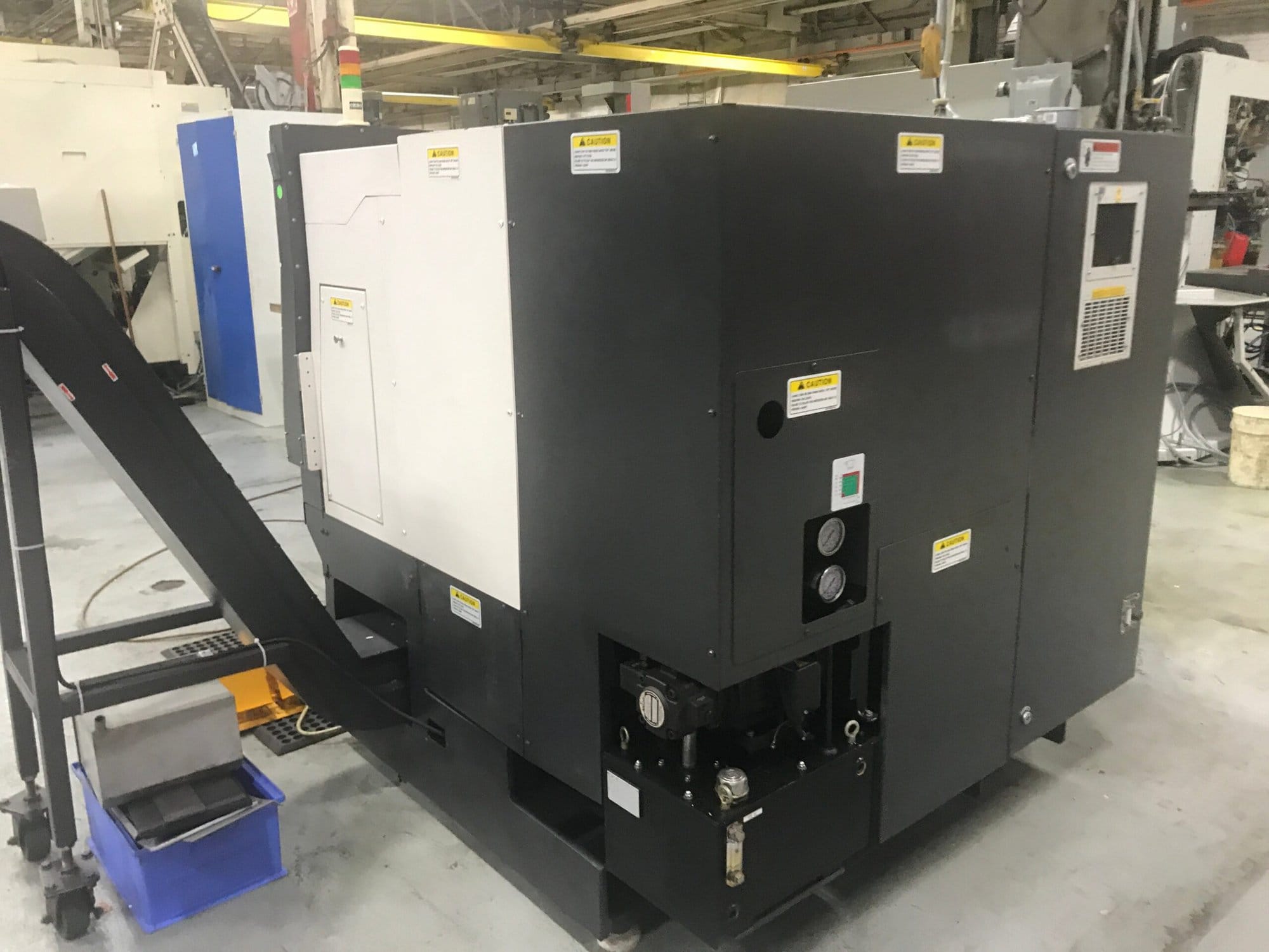Okuma Genos L250 CNC Lathe, 2014 - Chip Conveyor, Tailstock - Image 2