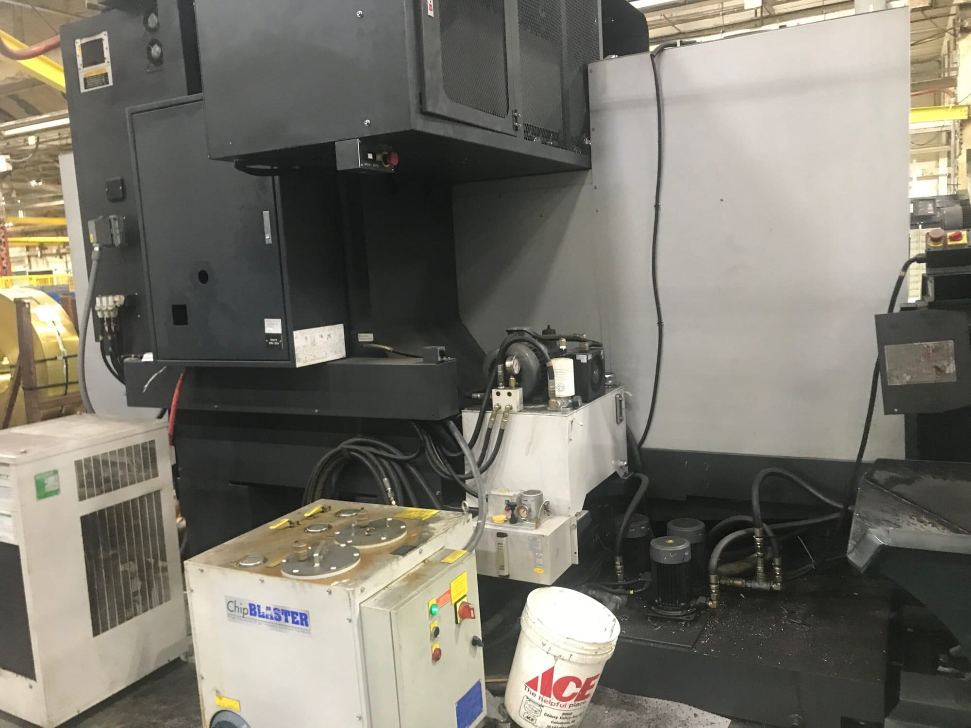 Sharp SVG-6335A VMC, 2012- 40 Station ATC, Fanuc Oi-MD - Image 8