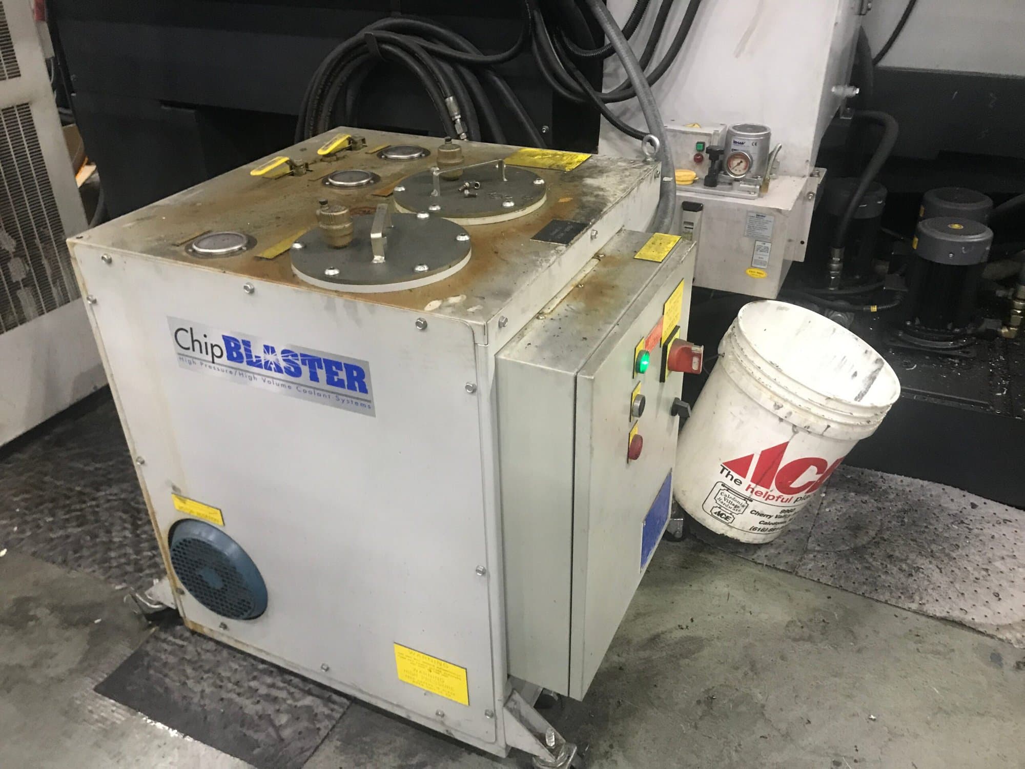 Sharp SVG-6335A VMC, 2012- 40 Station ATC, Fanuc Oi-MD - Image 9