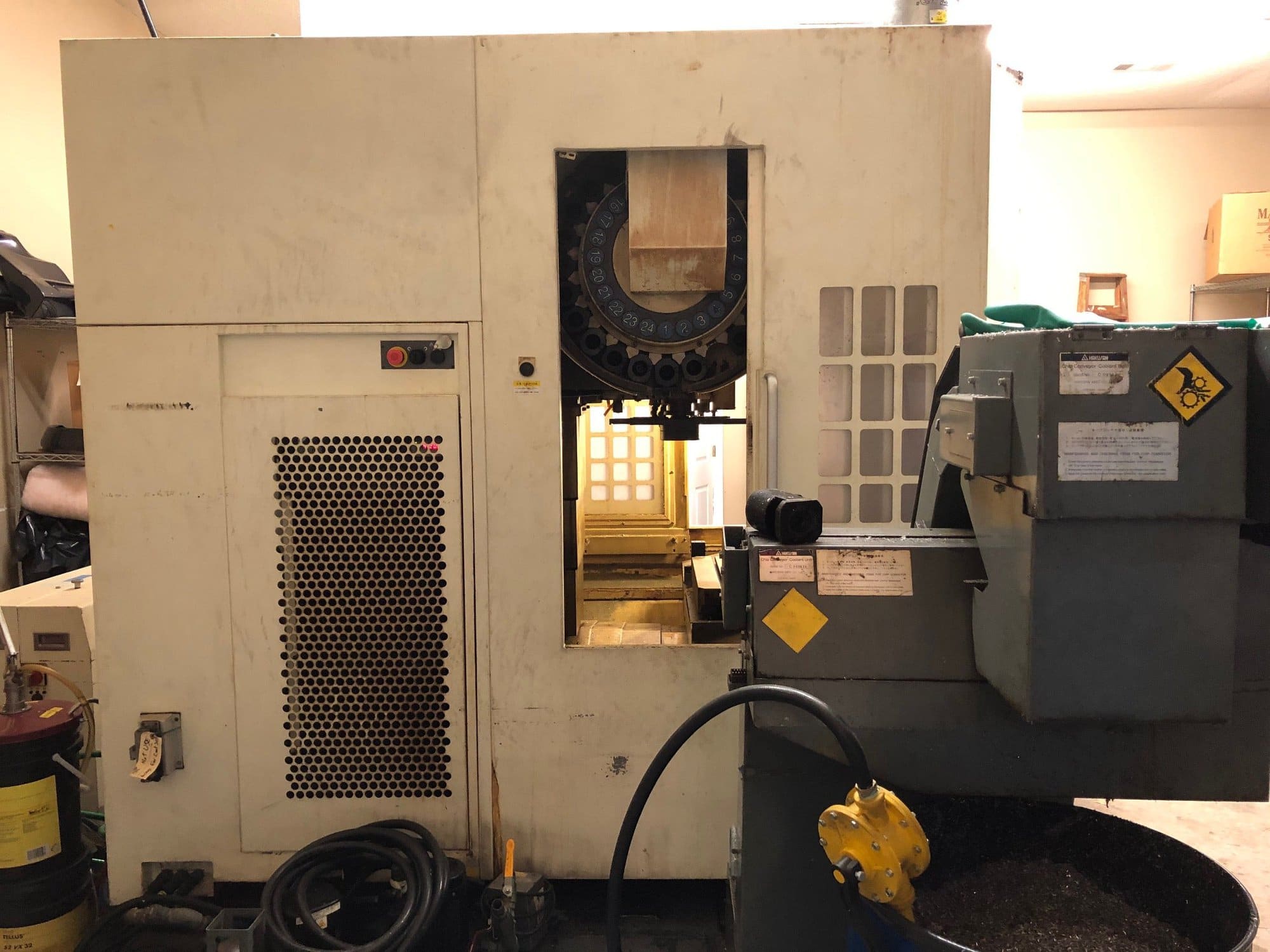 Kitamura Mycenter 2XIF VMC, 2006 - Through Spindle Coolant, Chip Conveyor, Rigid Tapping, Pallet Changer - Image 6