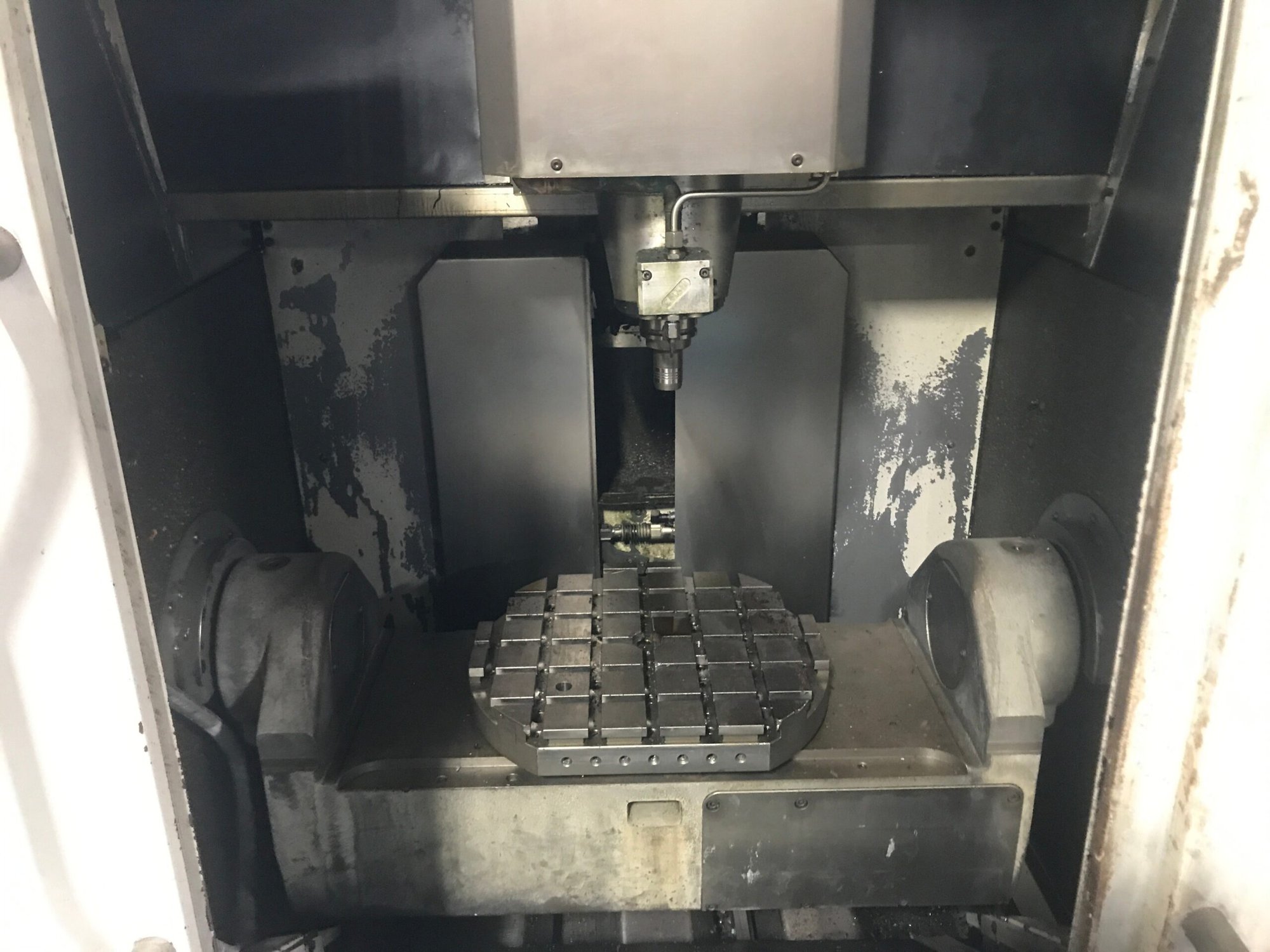 Hermle C 600U VMC, 2000 - 5 Axis, Chip Conveyor - Image 3
