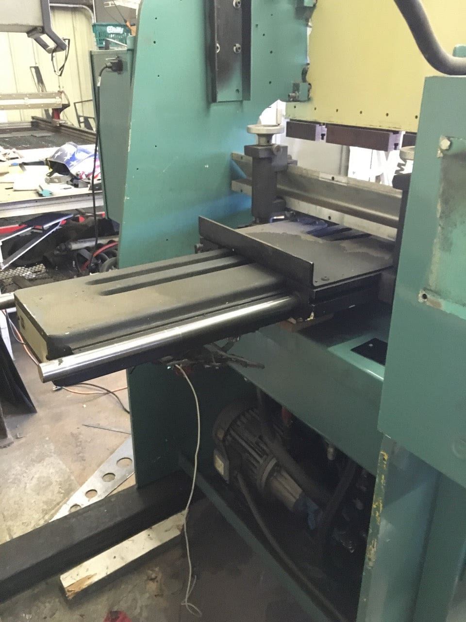 25 Ton x 4' Amada Promecam CNC Press Brake, 1980s - Hurco AutoBend - Image 4