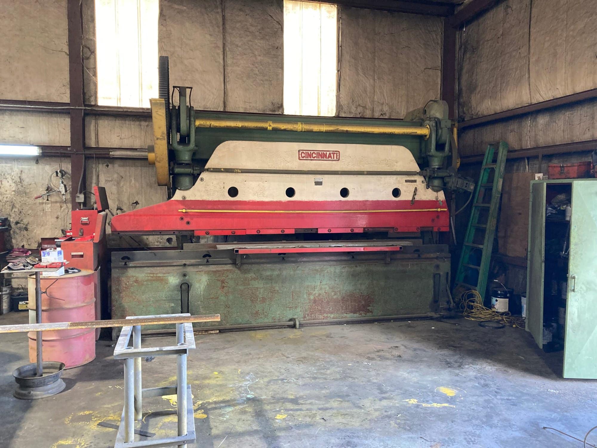 150 Ton x 14' Cincinnati Model 90 x 10 Mechanical Press Brake - Image 3