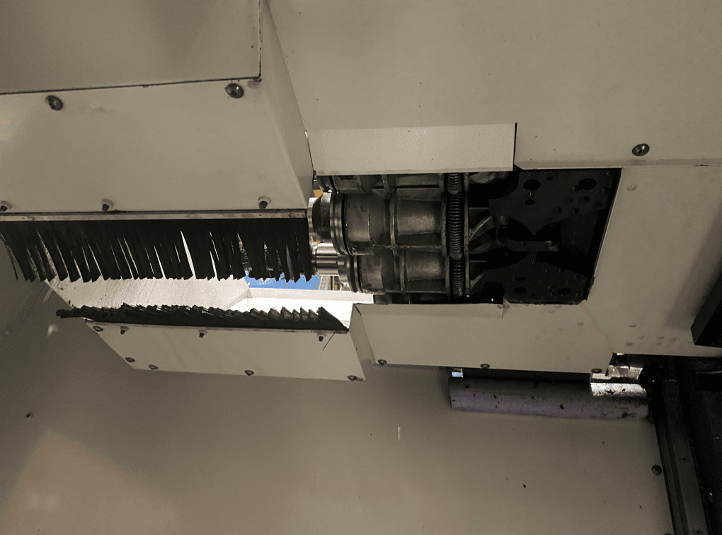 Haas VF-5 VMC, 2012 - 1000 PSI, WIPS, 4th Axis Drive, 50 Taper - Image 9