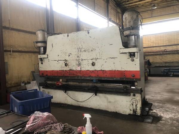 300 Ton x 14’ Pacific 300-14 Press Brake - Image 2