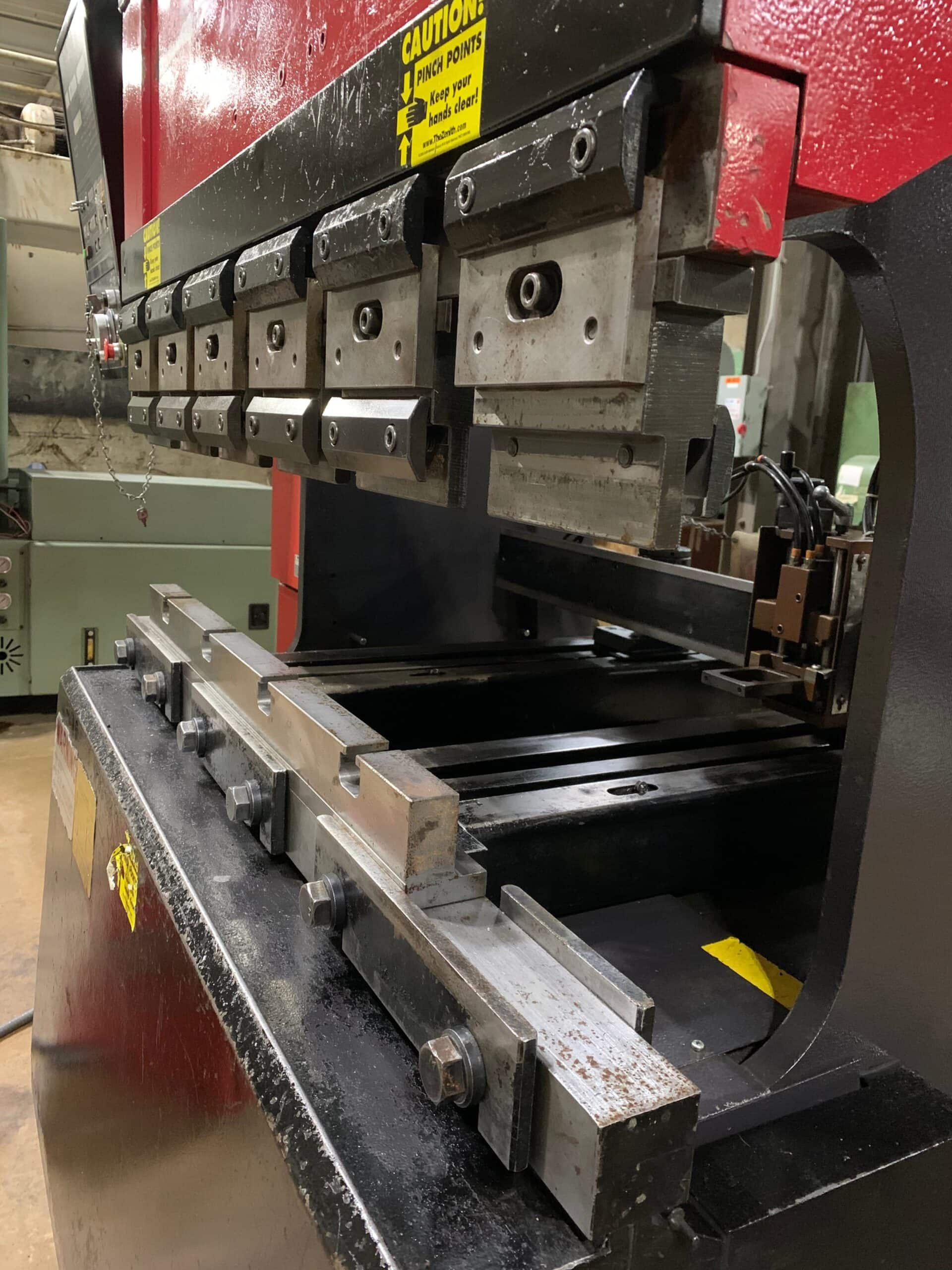 38 Ton x 4' Amada FBD-3512E CNC Press Brake, 1994 - NC9EX-II 3-Axis CNC Control - Image 4