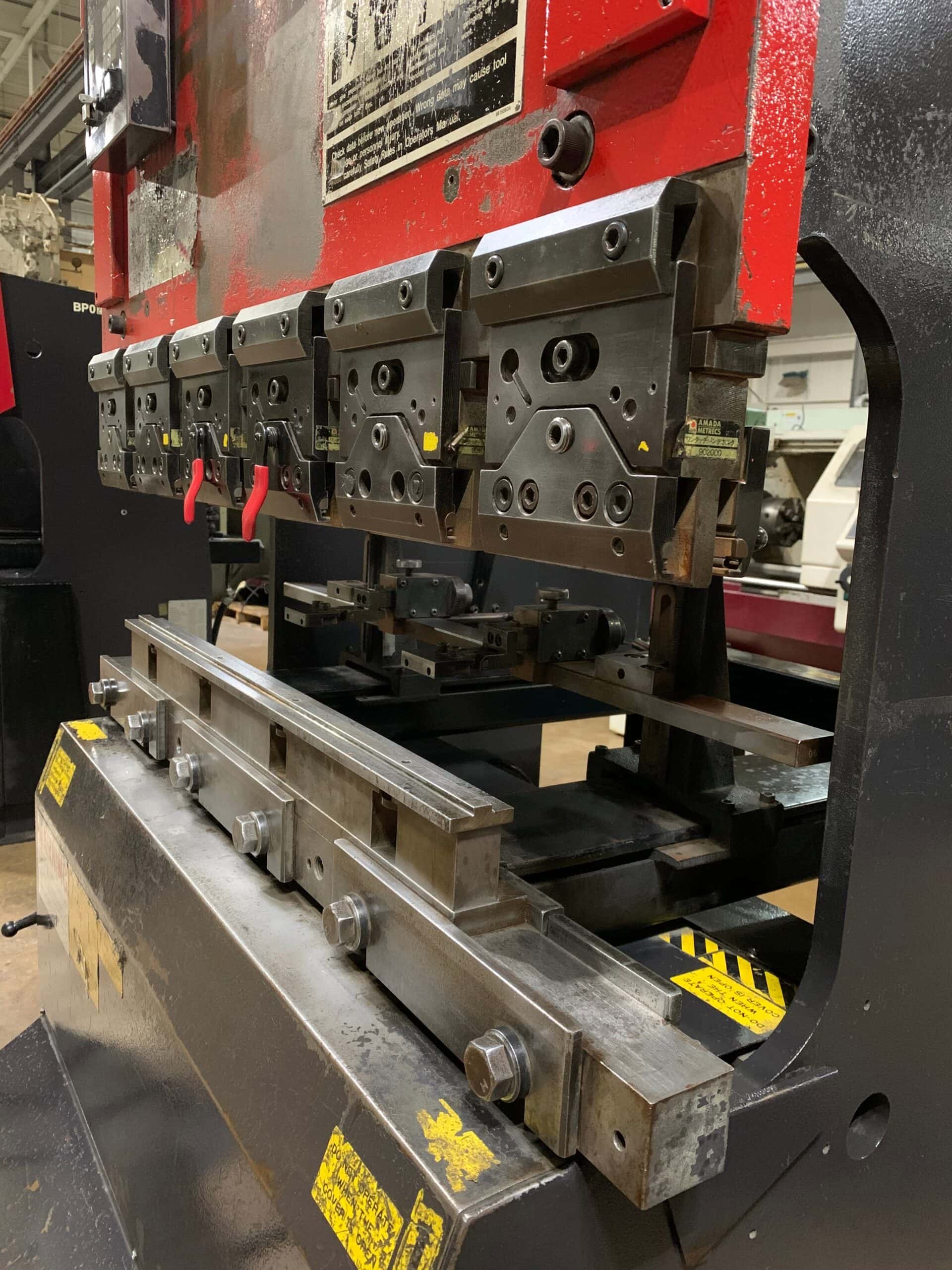 38 Ton x 4' Amada RG-35 12LD CNC Press Brake, 1999 - Amada LD 2-Axis CNC Control - Image 5