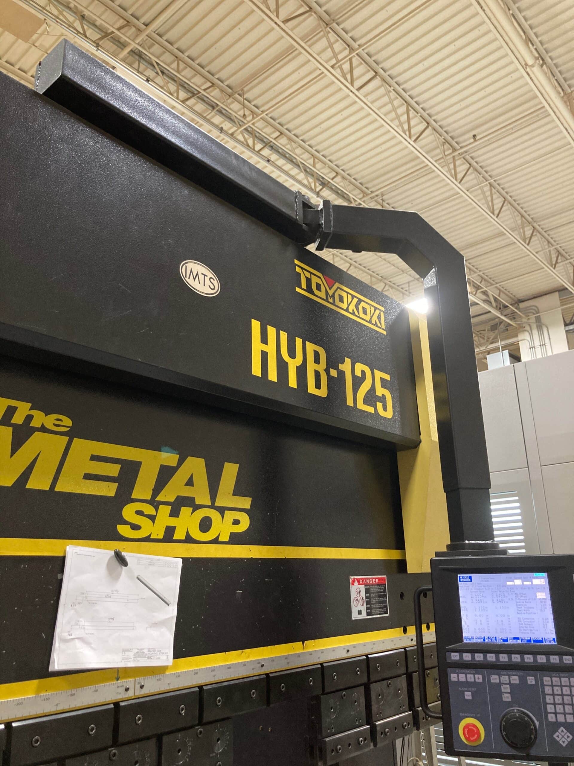 135 Ton x 10' Toyokoki/Amada HYB-12530 CNC Press Brake, 2009- Hybrid Servo/Hydraulic - Image 3