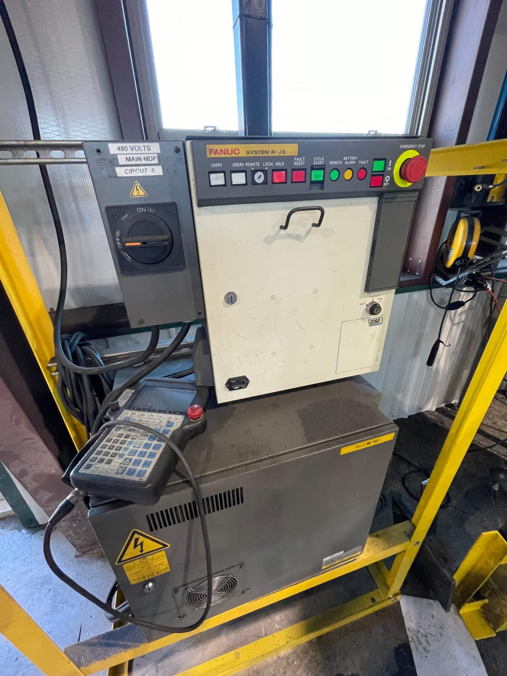 25' Fanuc 16iL-T Track Robot, 2001 - Image 6