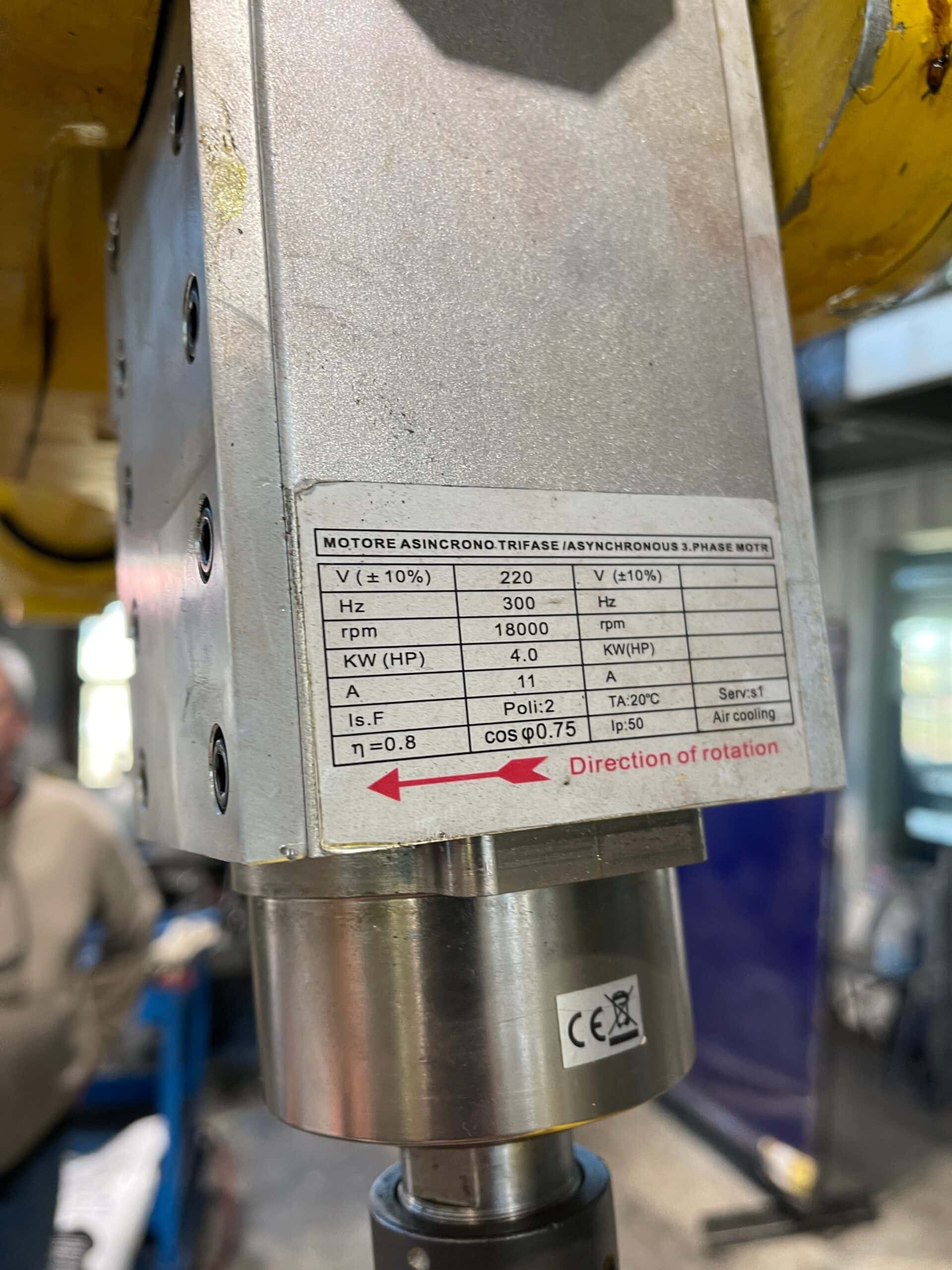 25' Fanuc 16iL-T Track Robot, 2001