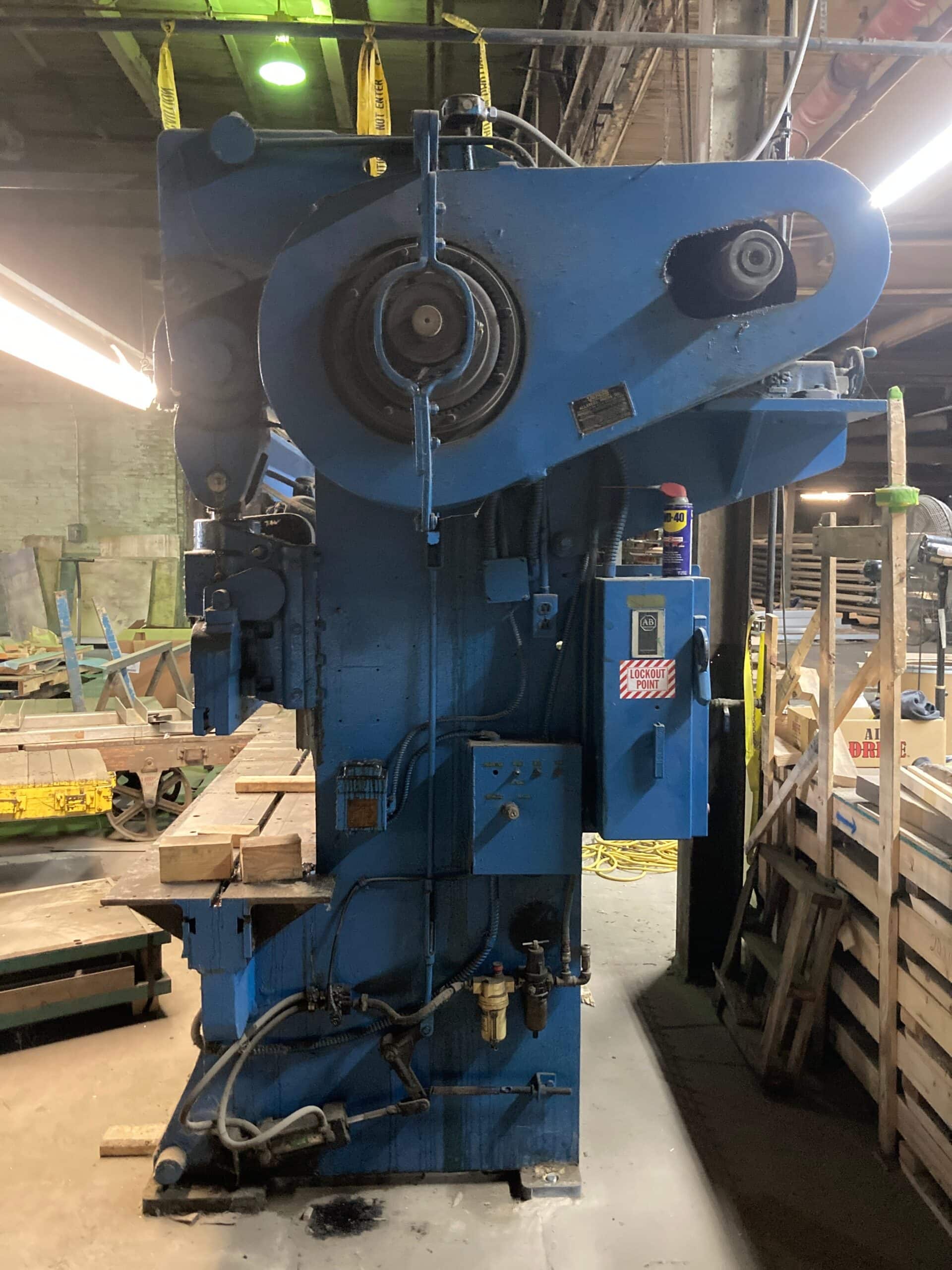 60 Ton x 10' Verson Press Brake, 1959 - Light Curtains Included - Image 2
