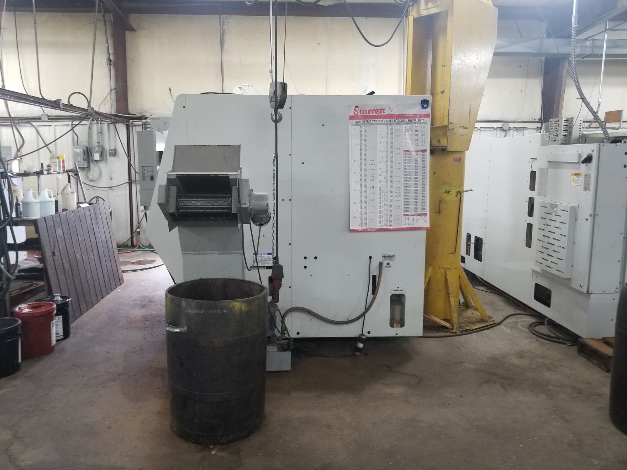 Haas SL-40B CNC Lathe, 2005- Big Bore, Chip Auger, Rear Chuck - Image 9