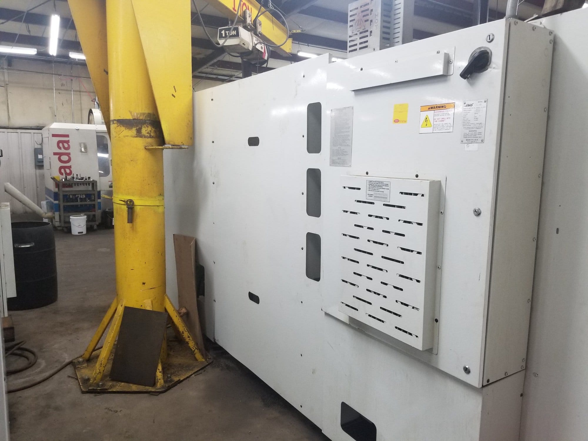 Haas SL-40B CNC Lathe, 2005- Big Bore, Chip Auger, Rear Chuck - Image 8