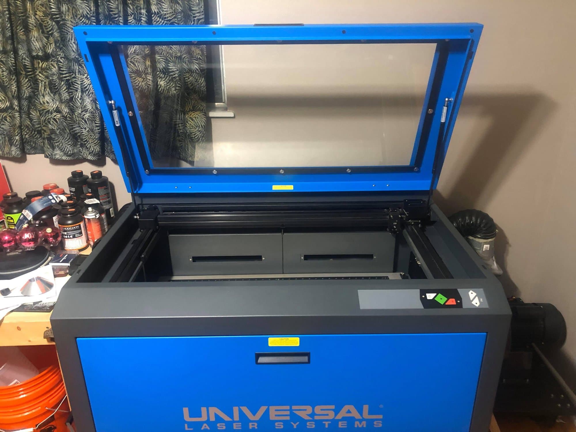 32" x 18" 60 Watt Universal Laser Engraver System VLS6.60, 2017-Great Shape Used In Home - Image 2
