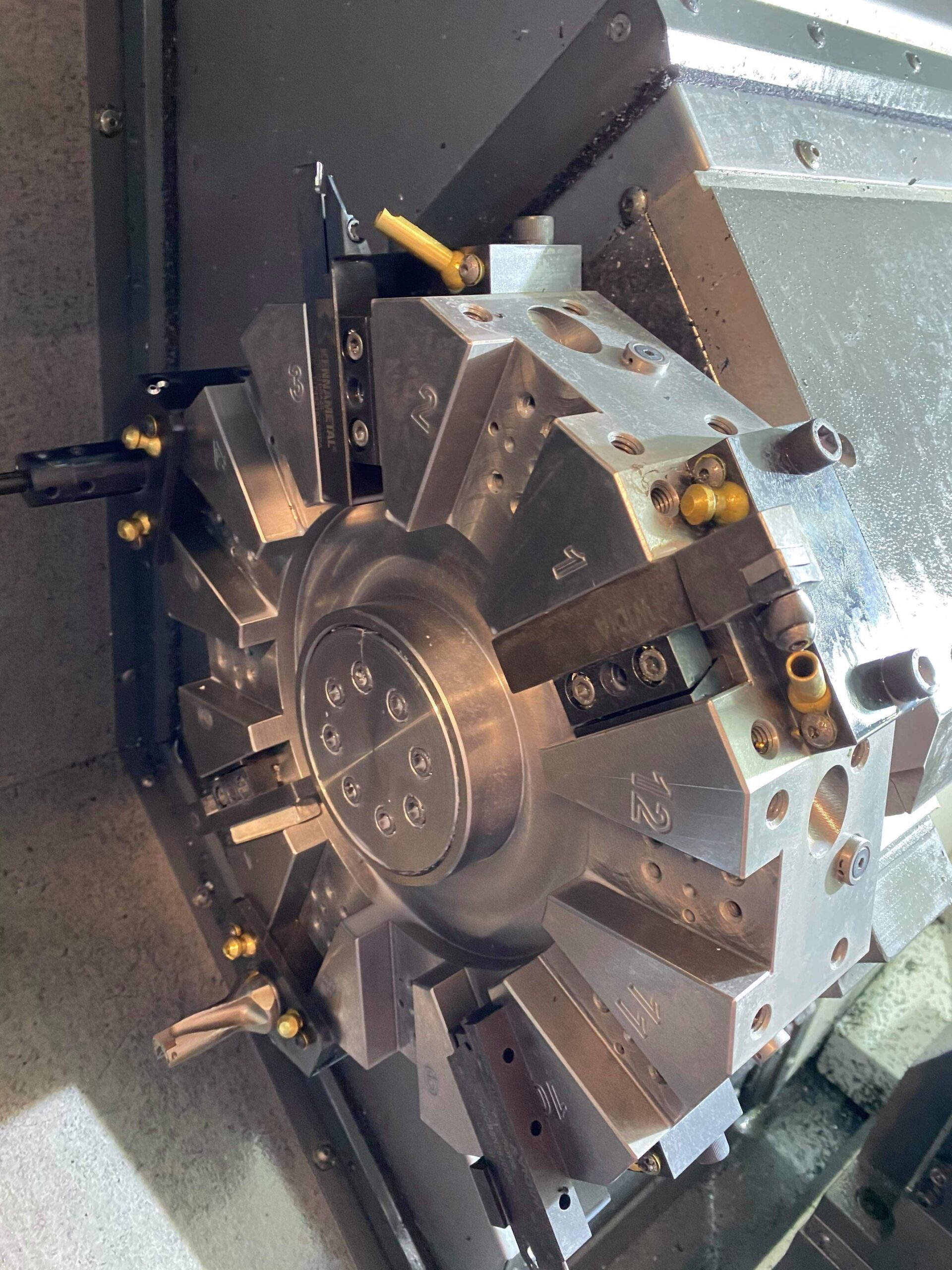 Haas ST-10 CNC Lathe, 2019 - 60 Hours, Tailstock, Probe, Parts Catcher - Image 8