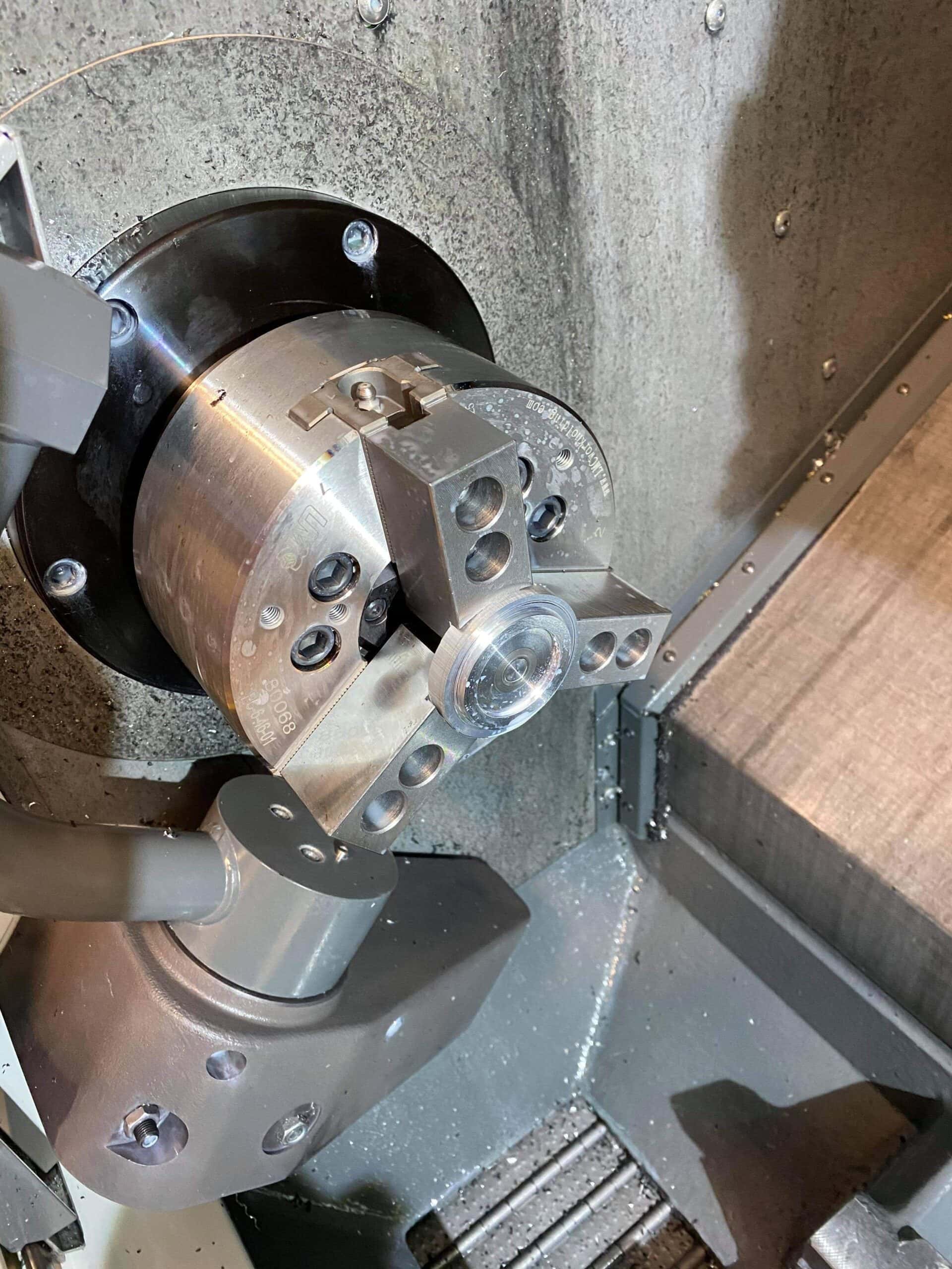 Haas ST-10 CNC Lathe, 2019 - 60 Hours, Tailstock, Probe, Parts Catcher - Image 5