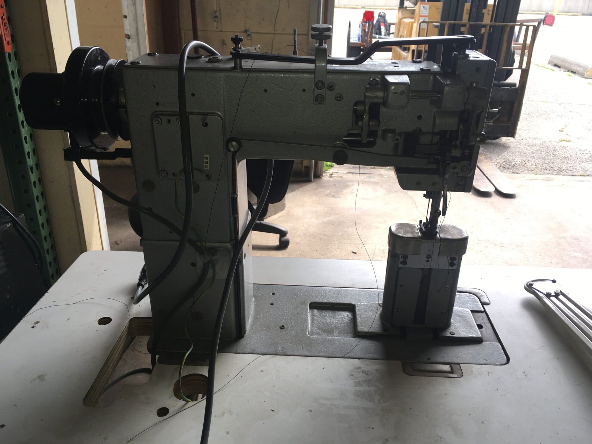 Leather Post Durkopp Adler 268 Twin (2) Needle, Sewing Machine - Table Included - Image 5