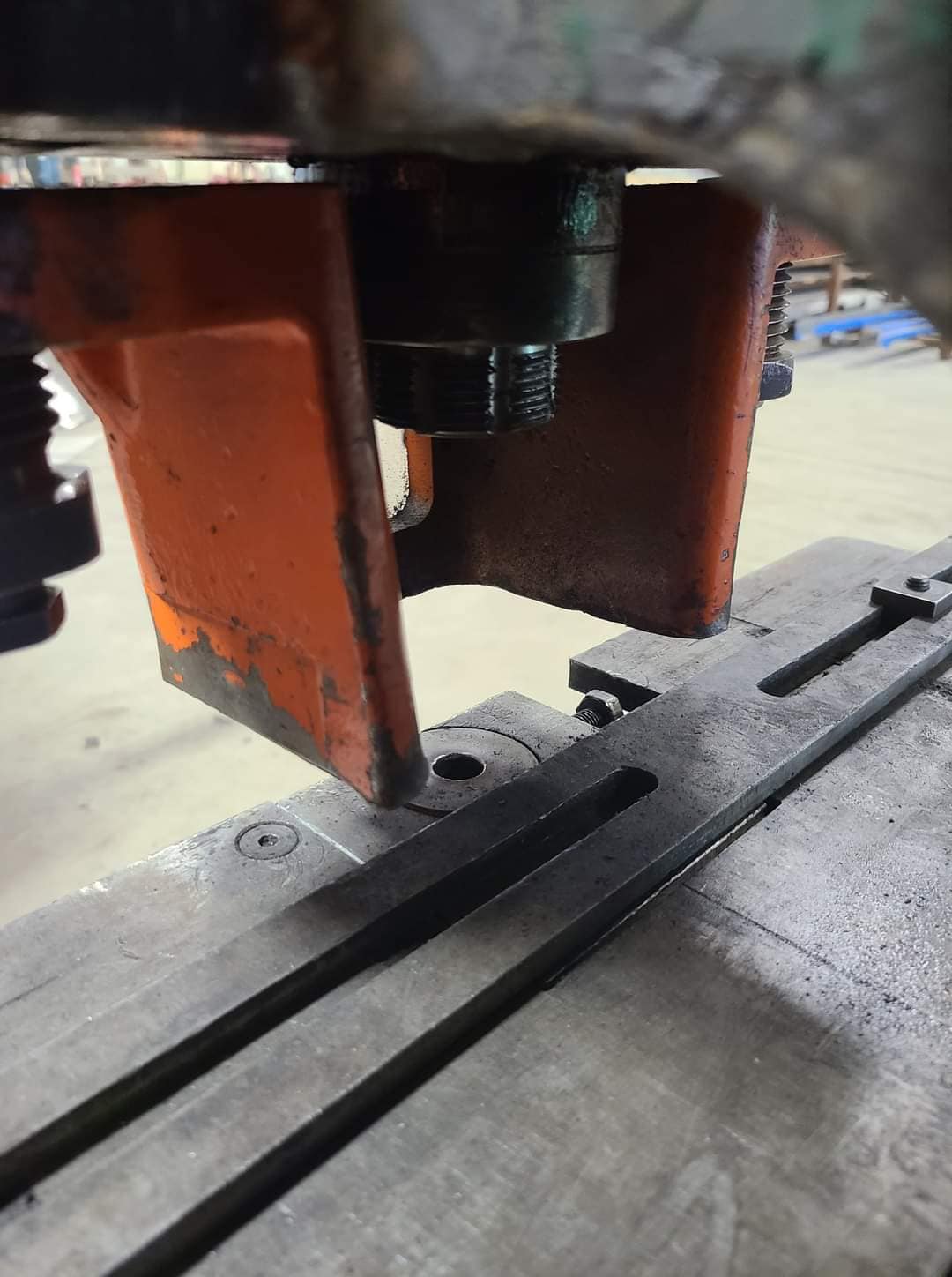 85 Ton Scotchman Fi-85/140 Ironworker,1990s- Single Phase, Tooling Included - Image 7