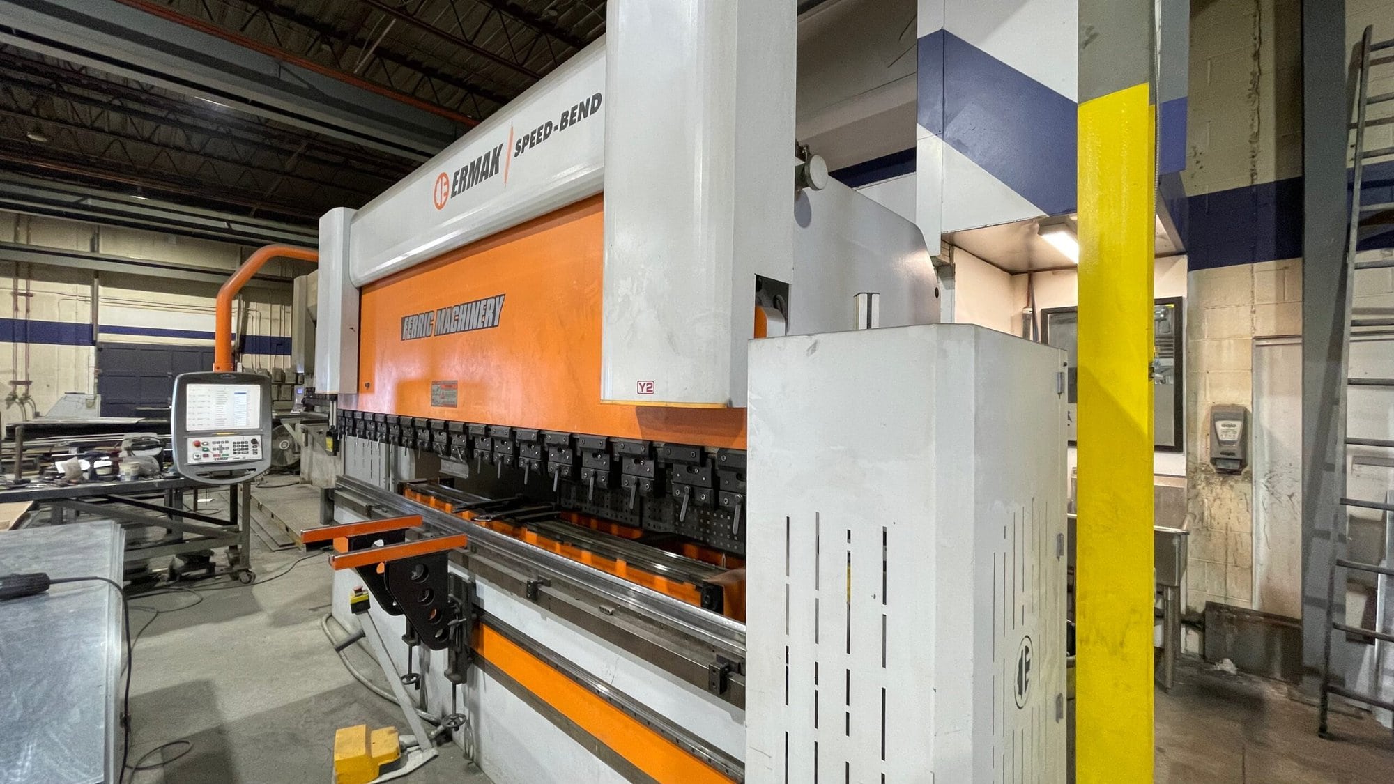 242 Ton x 12' Ermak Speed-Bend CNC Press Brake, 2014- 7-Axis CNC - Image 4