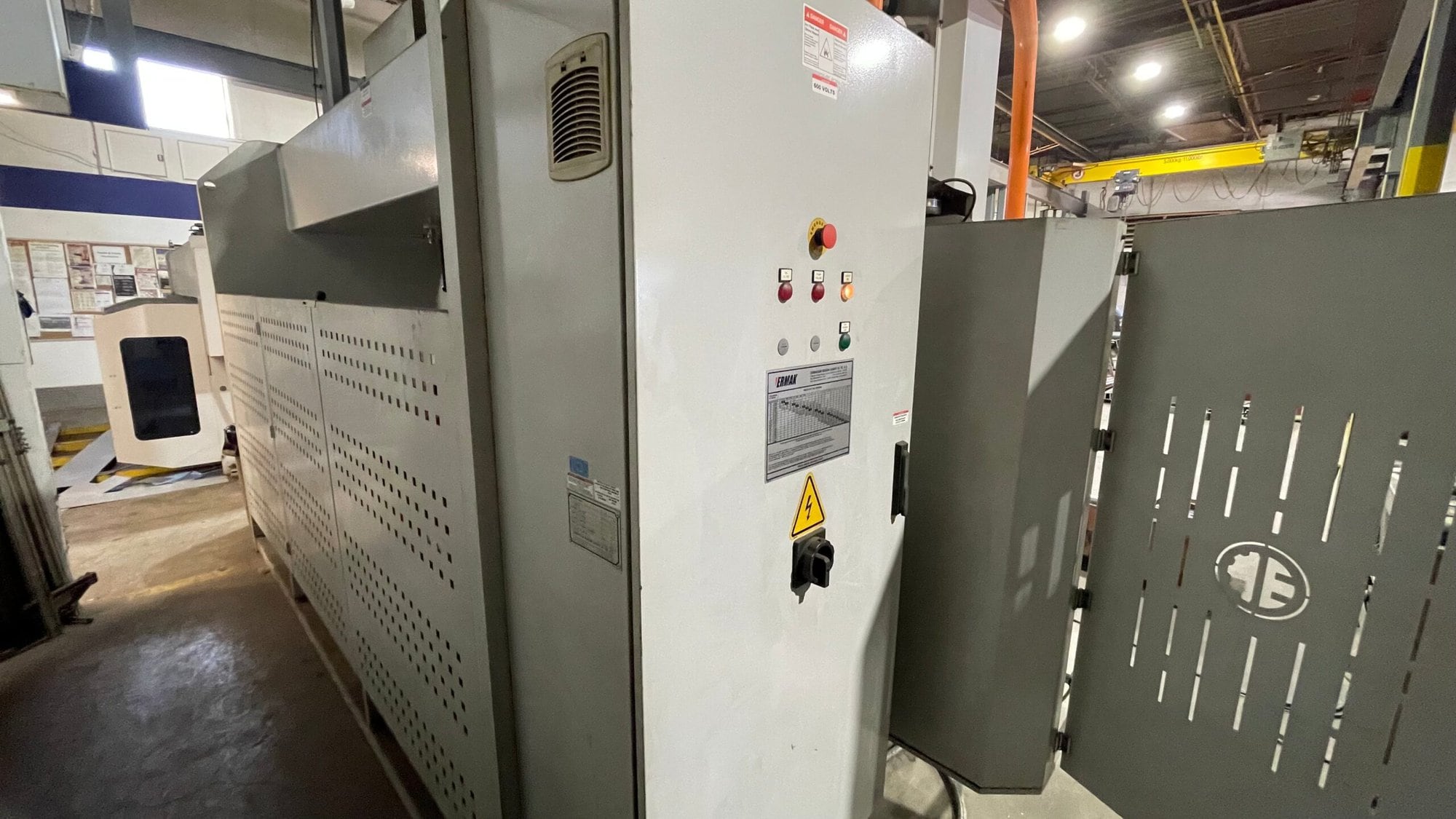 242 Ton x 12' Ermak Speed-Bend CNC Press Brake, 2014- 7-Axis CNC - Image 9