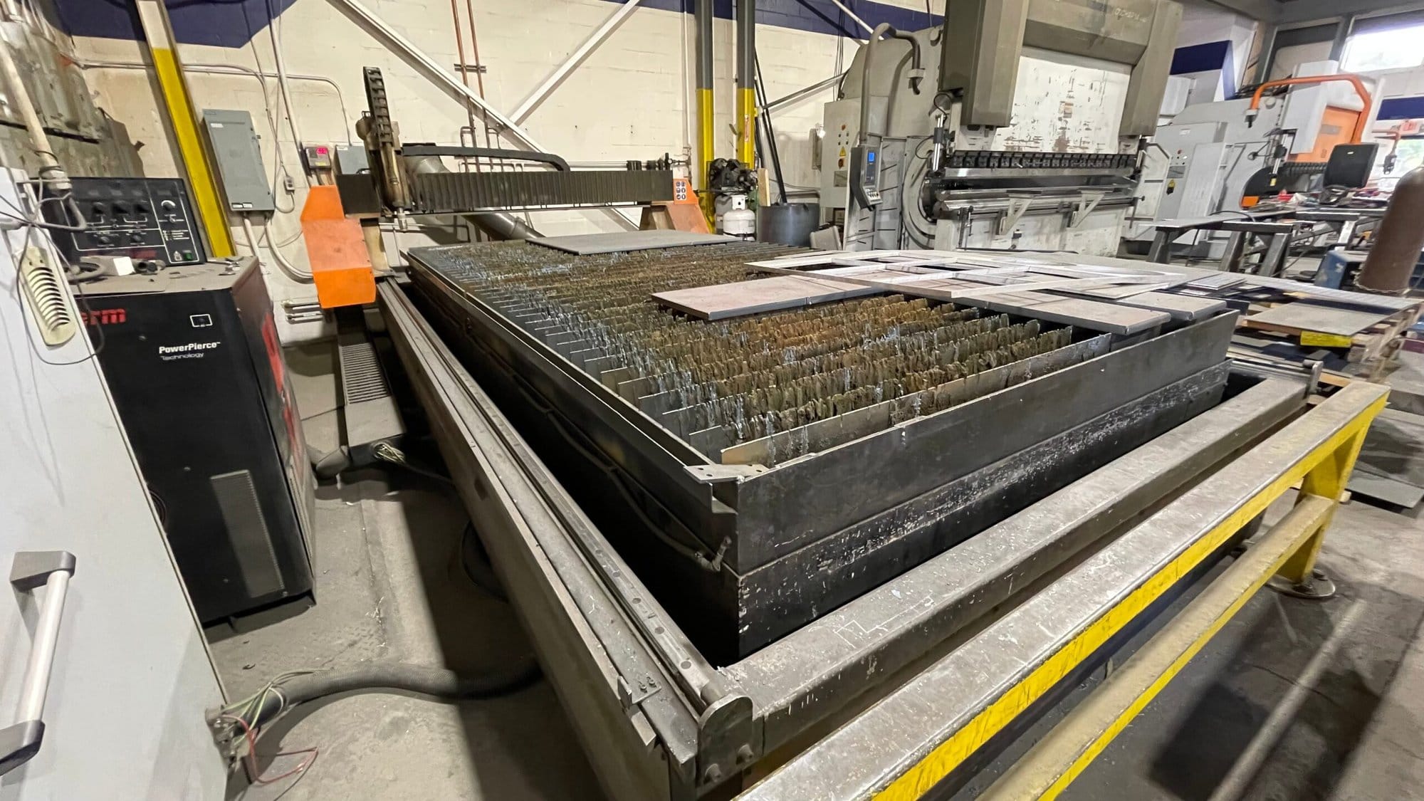 6' x 12' Ermak EPL 260 CNC Plasma, 2012- Equipped with Hypertherm High Definition HPR 260 - Image 3