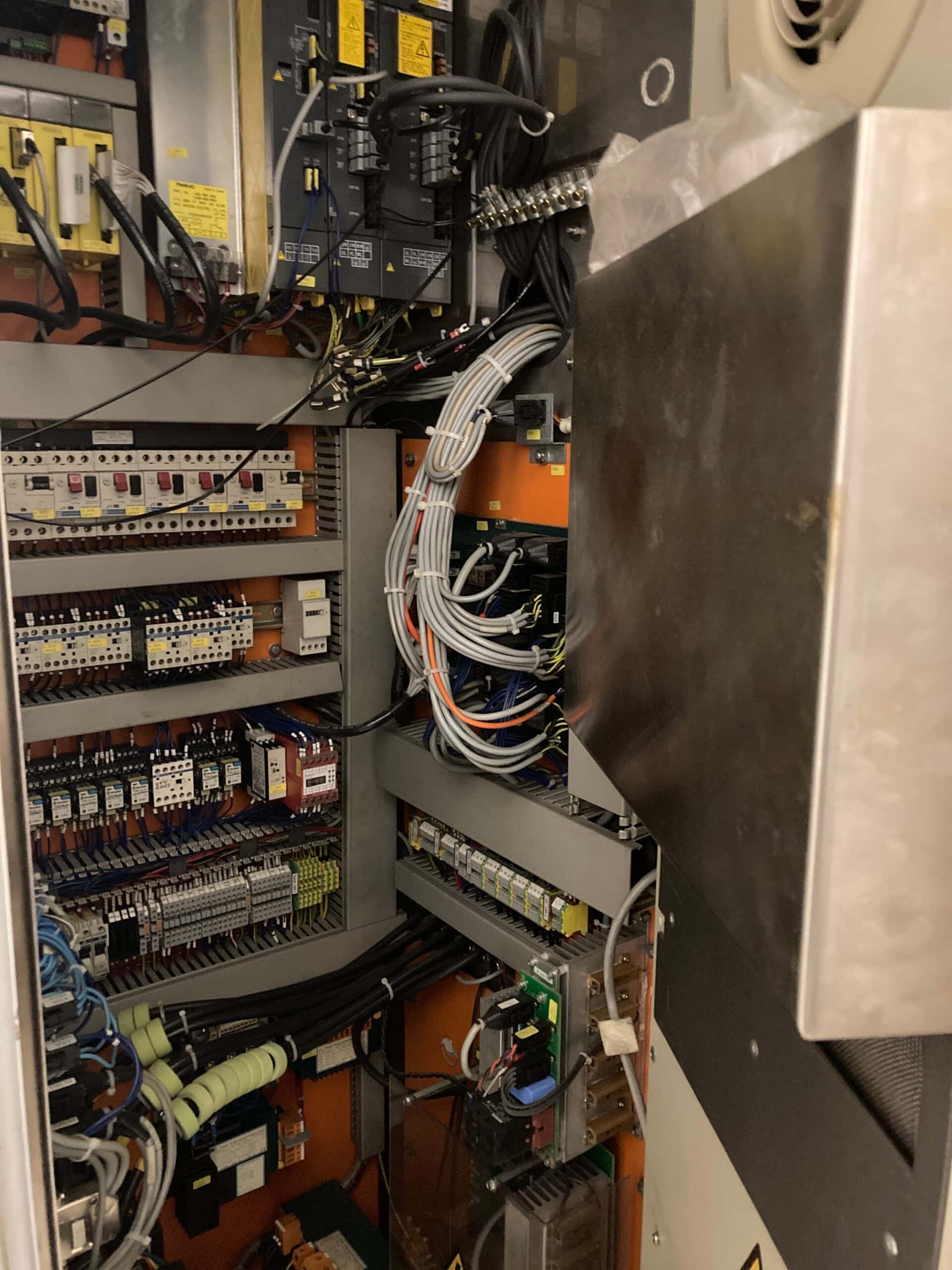 CHARMILLES ROBOFIL 330F Wire EDM Machine, 1998 - Image 7