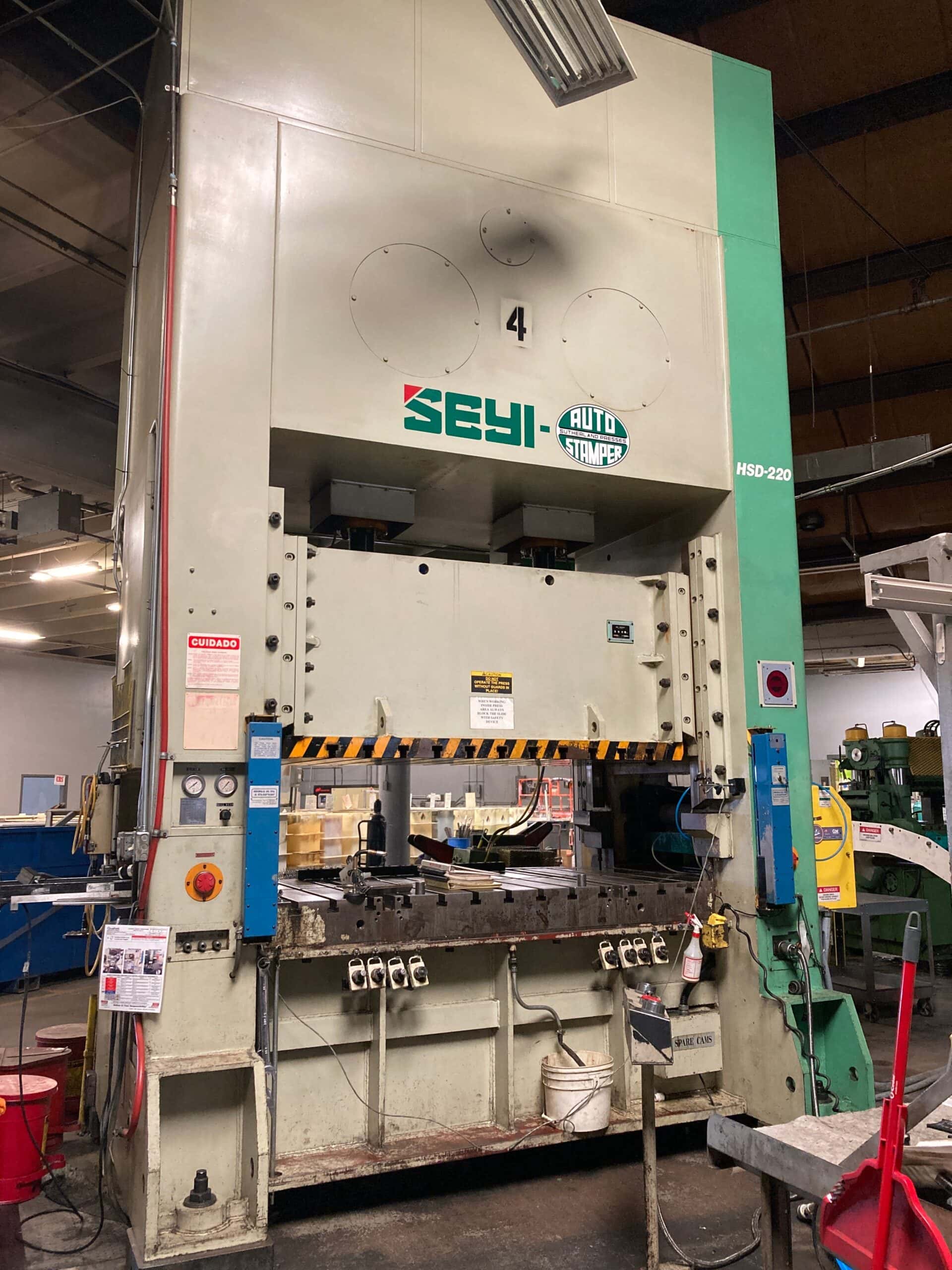 220 Ton SEYI HSD-220 Stamping Press, 1995 - Equipped With COE Servomaster Feeder 2019 and $5,000 in Additional Parts - Image 4