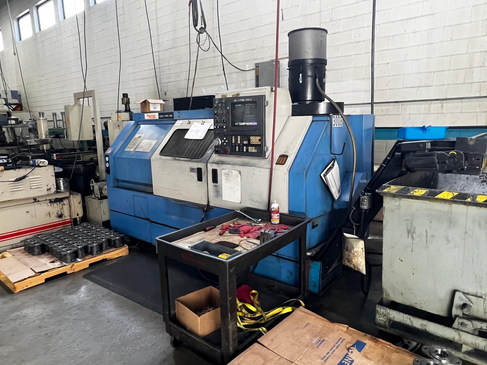 Mazak QT28 CNC Lathe, 1989 - Tailstock, Chip Conveyor - Image 3