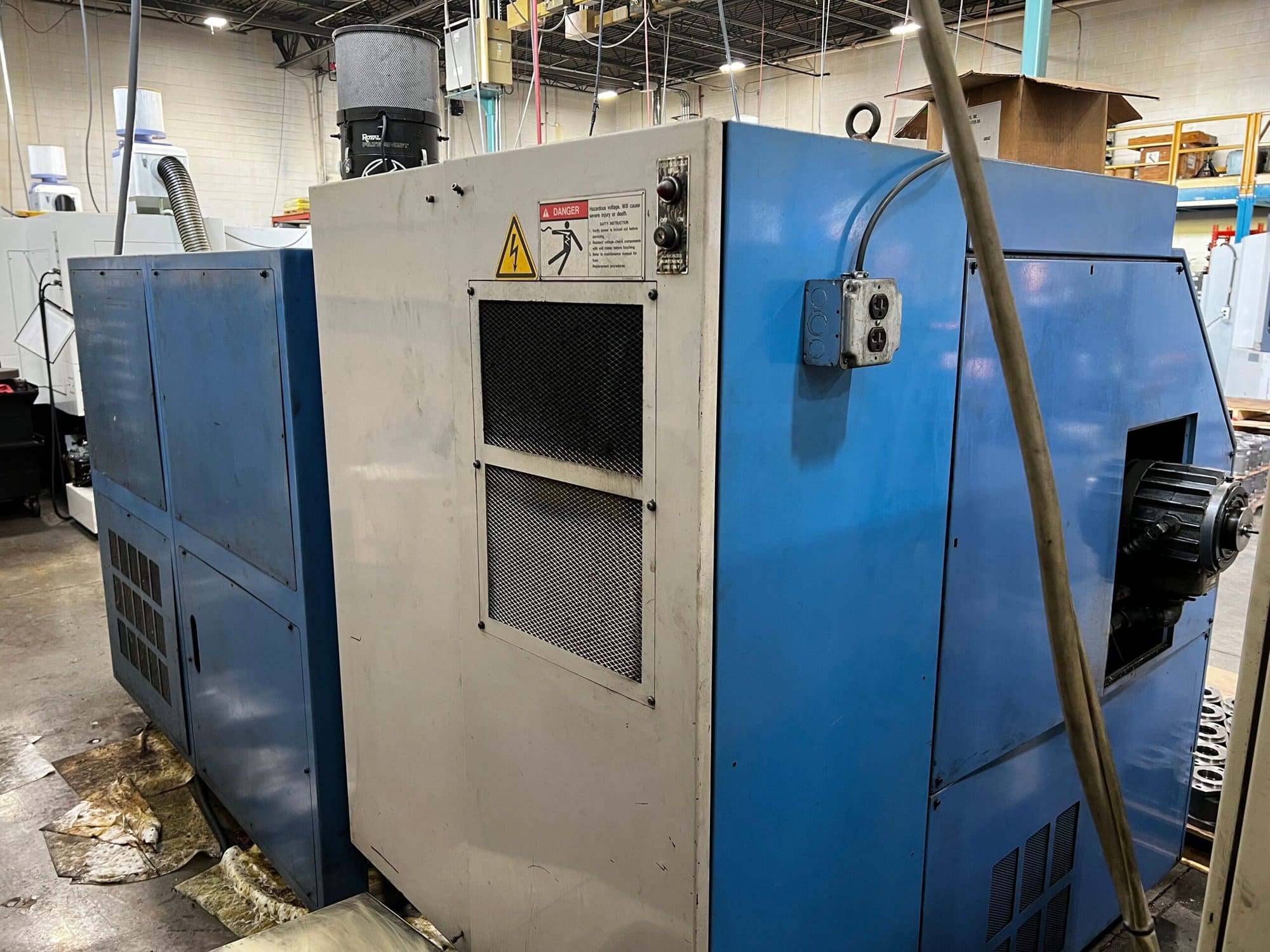 Mazak QT28 CNC Lathe, 1989 - Tailstock, Chip Conveyor - Image 9